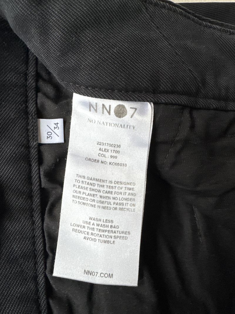 NN07 Alex 1700 Stretch Chino – Schwarz – Größe 30/34 – Guter Zustand