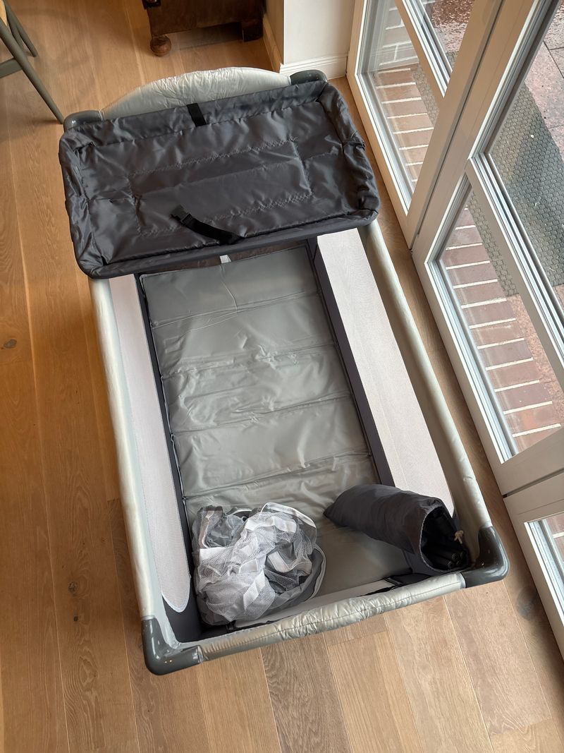 Hauck Sleep n Play Center Reisebett – Grau, Wickelauflage & Tasche, sehr gut