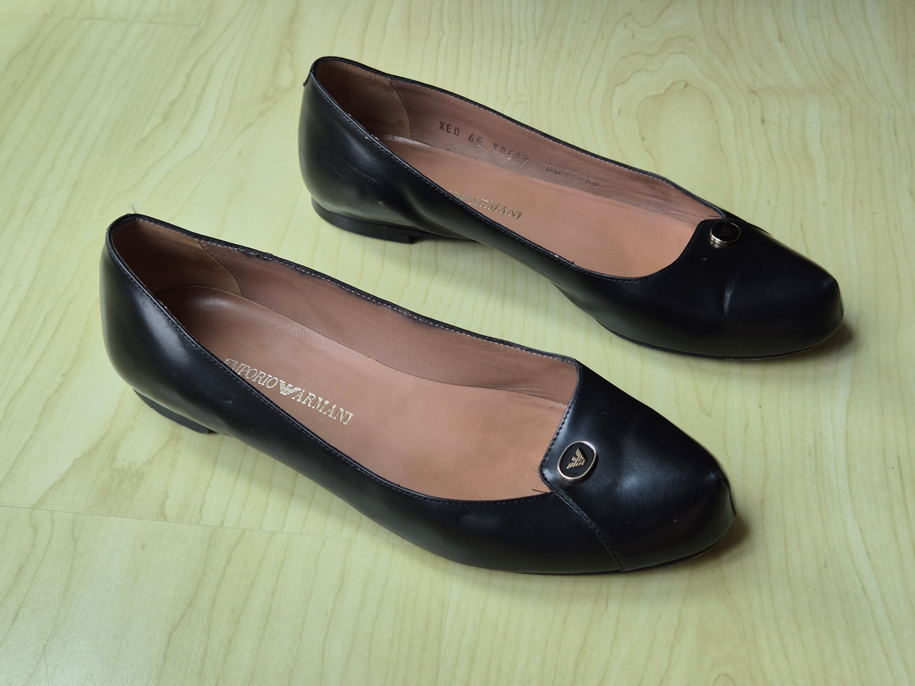 Emporio Armani Black Patent Leather Ballet Flats EU 38 – Good Condition