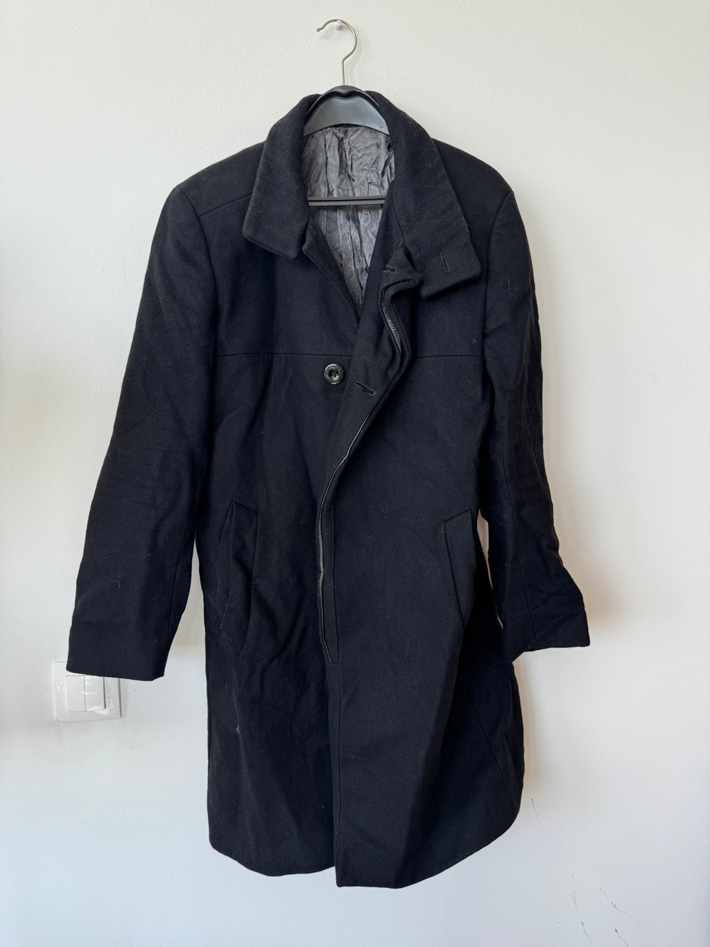 Tiger of Sweden Black Wool Overcoat XL, Classic Hidden-Placket, Well Used