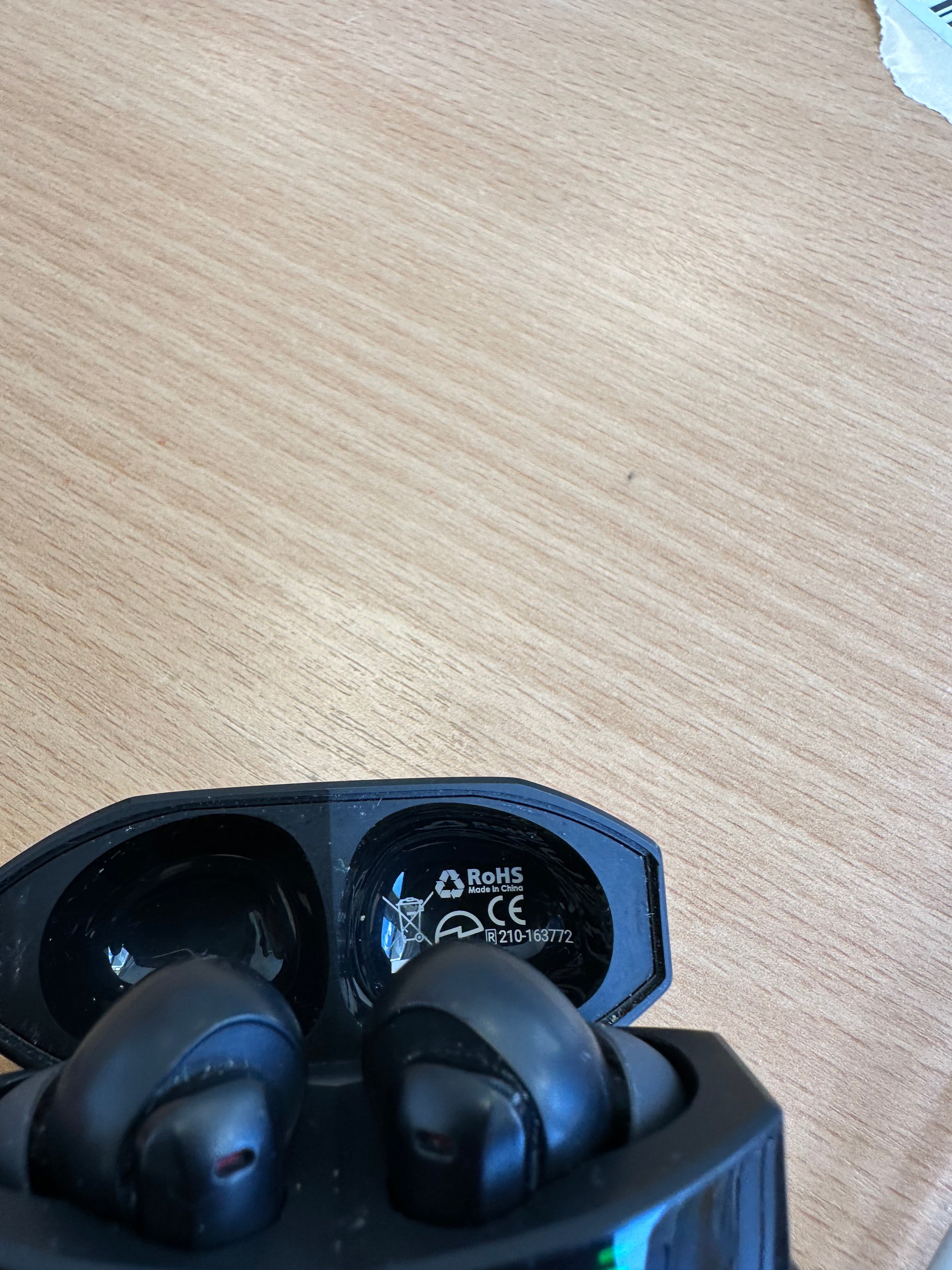 Black Shark T10 Gaming True-Wireless Earbuds Schwarz (LED) + Case, Zustand Gut