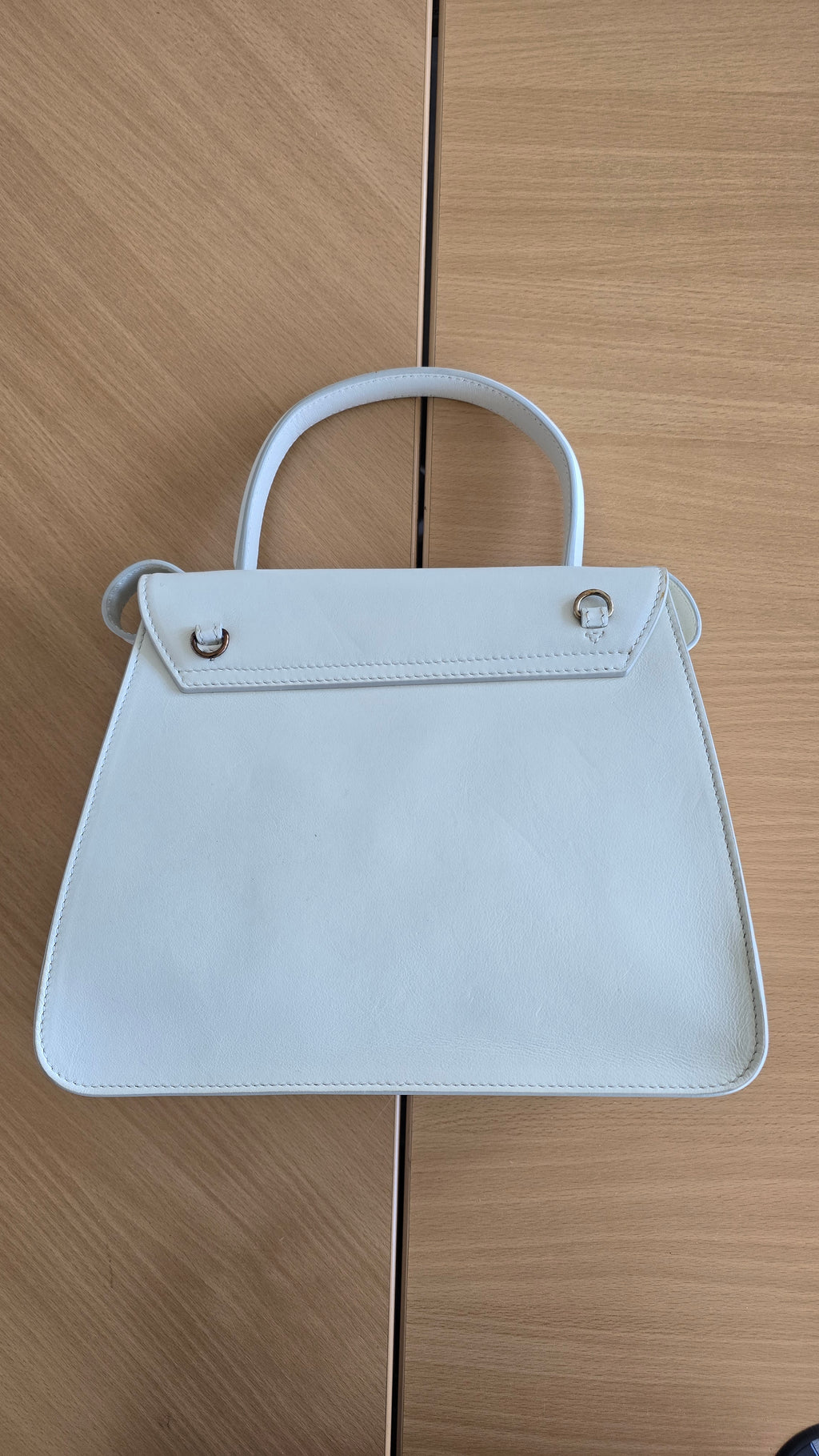 Escada weiße Leder Hand- & Umhängetasche Medium – wie neu