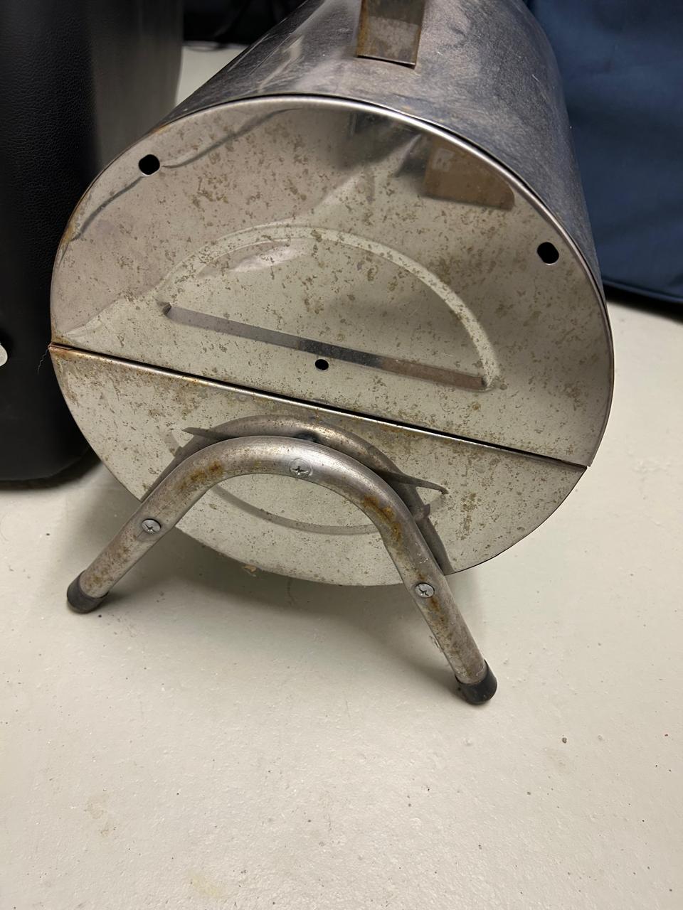 Kompakter Edelstahl BBQ Grill | Silber | Für 2–3 Personen | Guter Zustand