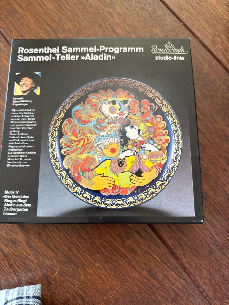 Rosenthal Studio-Line Collector Plate “Aladdin and the Magic Lamp” Motif V