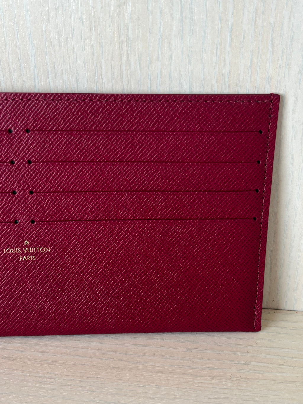 Louis Vuitton Fuchsia Epi Leder Long Wallet – 8 Kartenfächer, Wie Neu