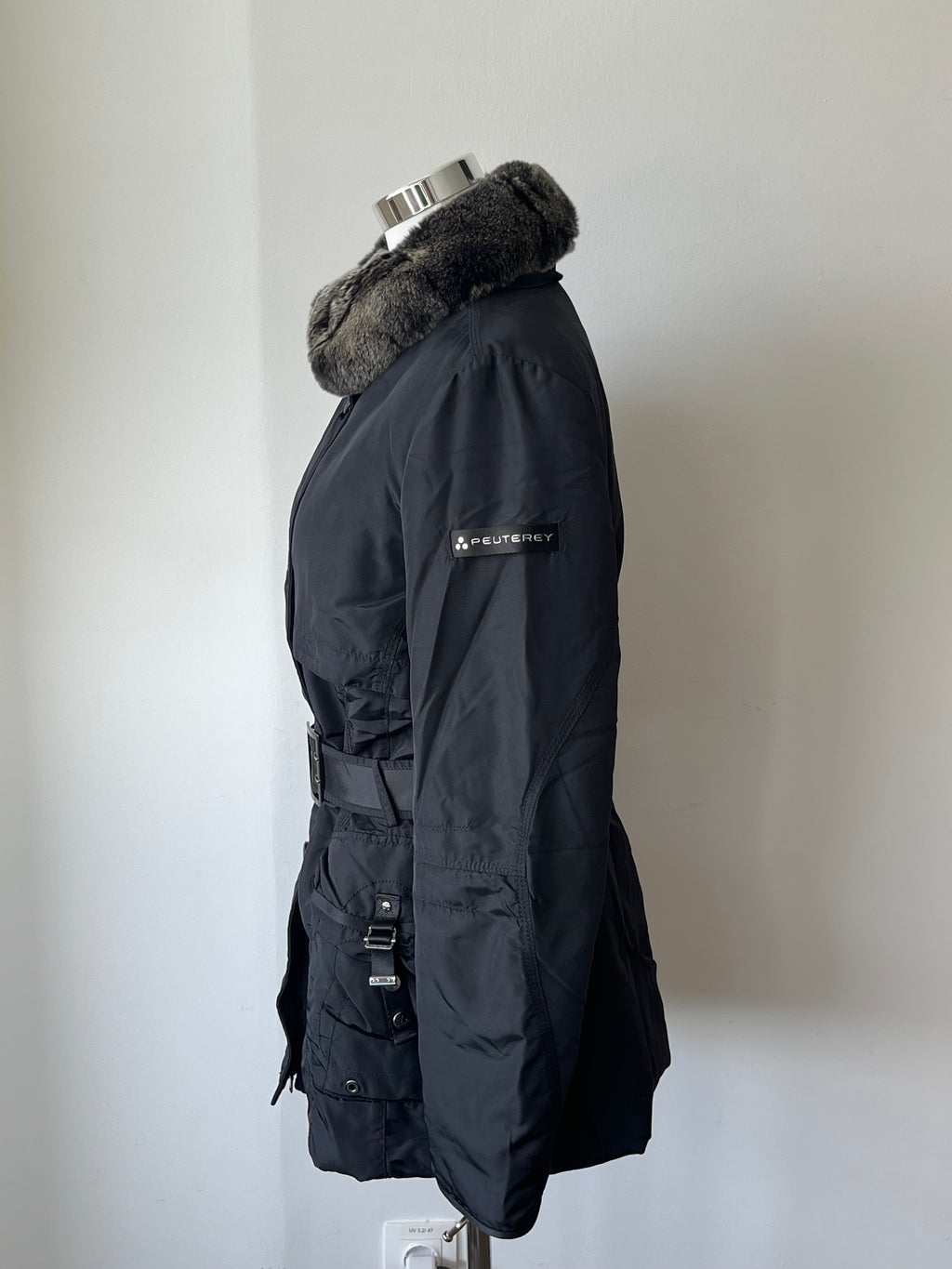 Peuterey Winter Jacket Black 48 Belt Faux Fur Collar Like New 722PTY02