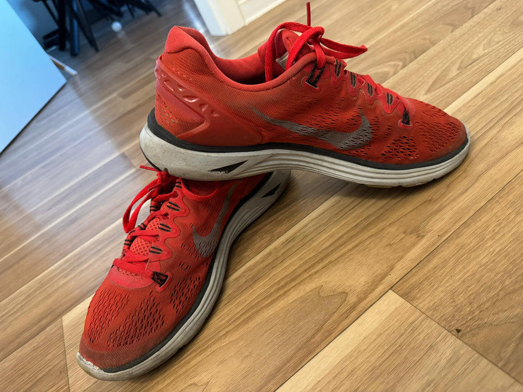 Nike Lunarglide 5 Größe 45 EU / 11 US – rote Laufschuhe gebraucht