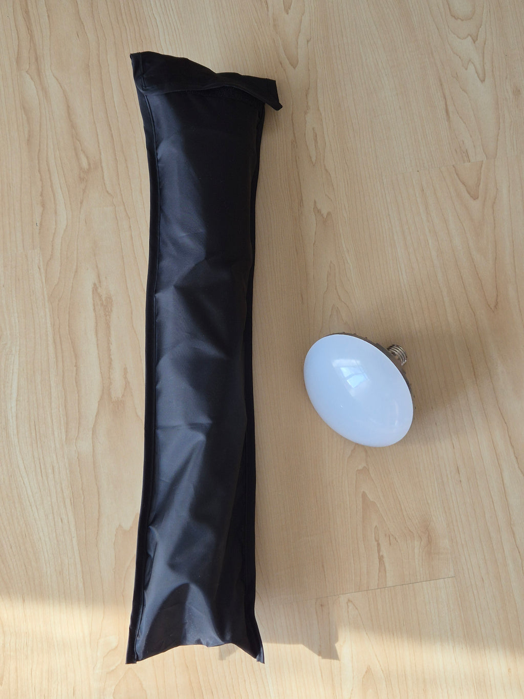 ESDDI PS025 Softbox Lighting Kit 24x31in Black/Silver Good (No Stand)