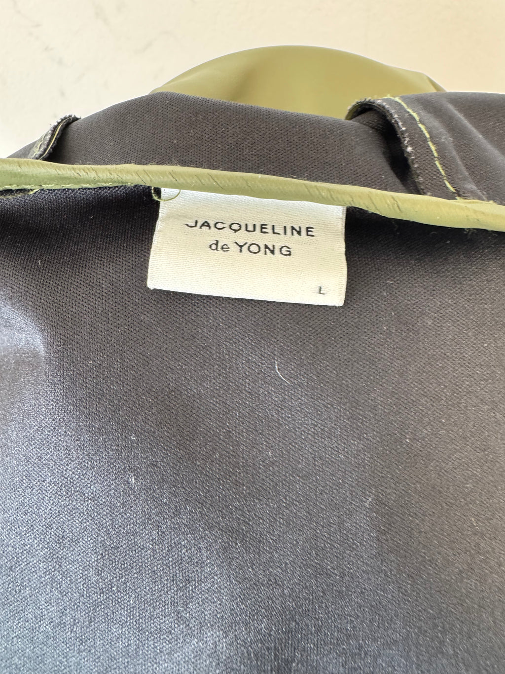 Jacqueline de Yong Regenmantel – Light Olive Green, Größe L, Sehr Gut