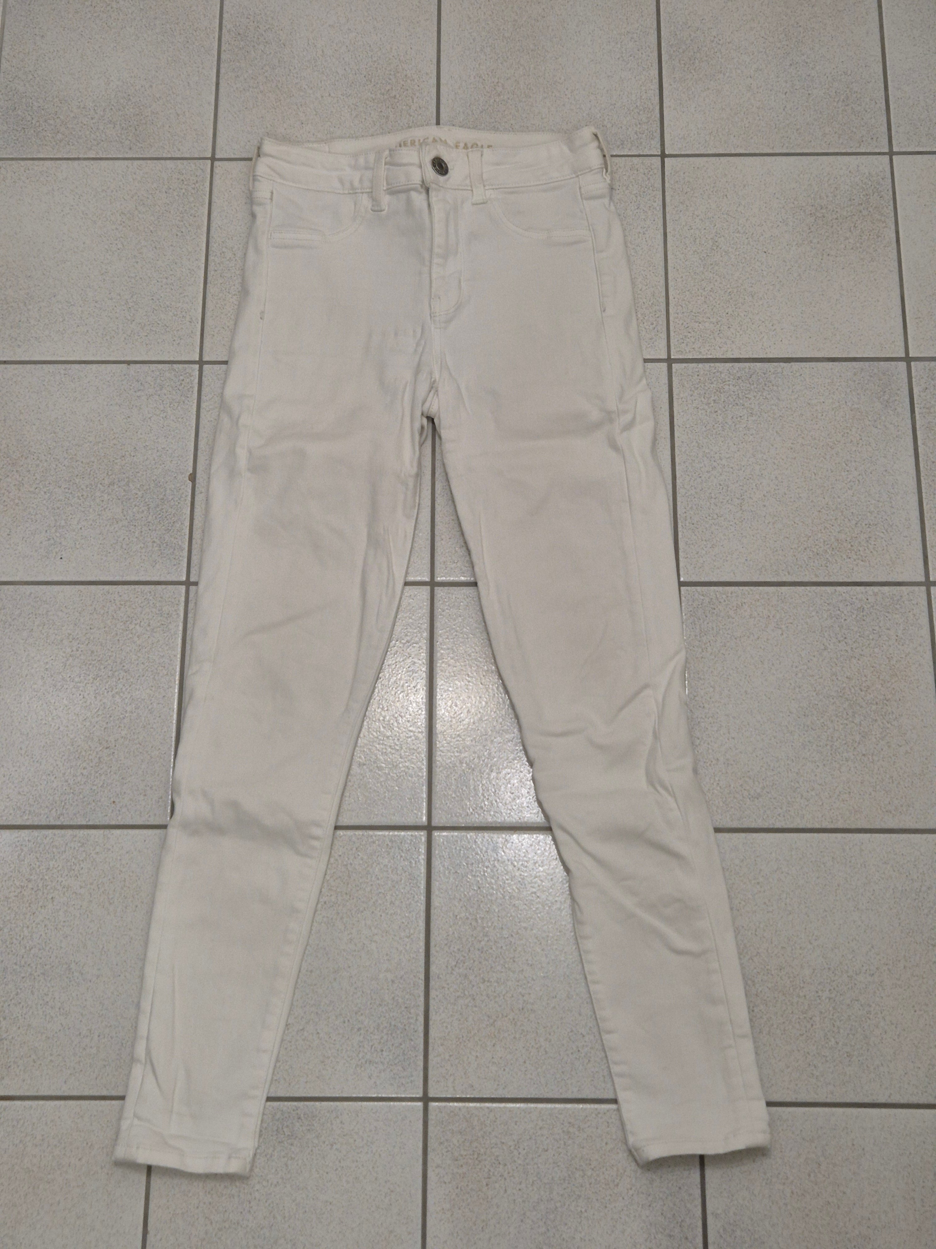 American Eagle Jegging Hi-Rise White Stretch Denim Jeans Size 30 Good Condition