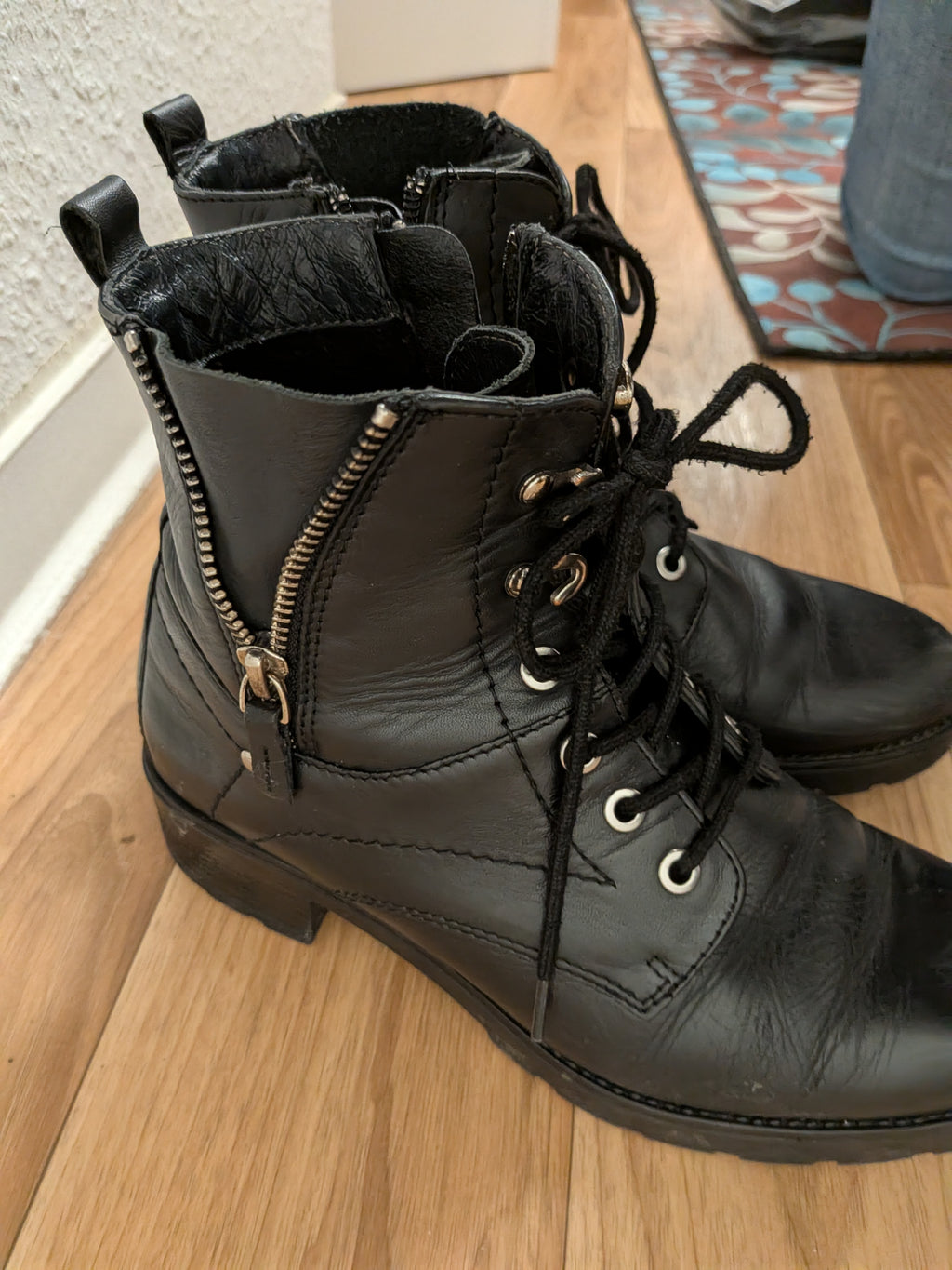 Schwarze Combat/Lace-Up Boots EU 36 – guter Zustand