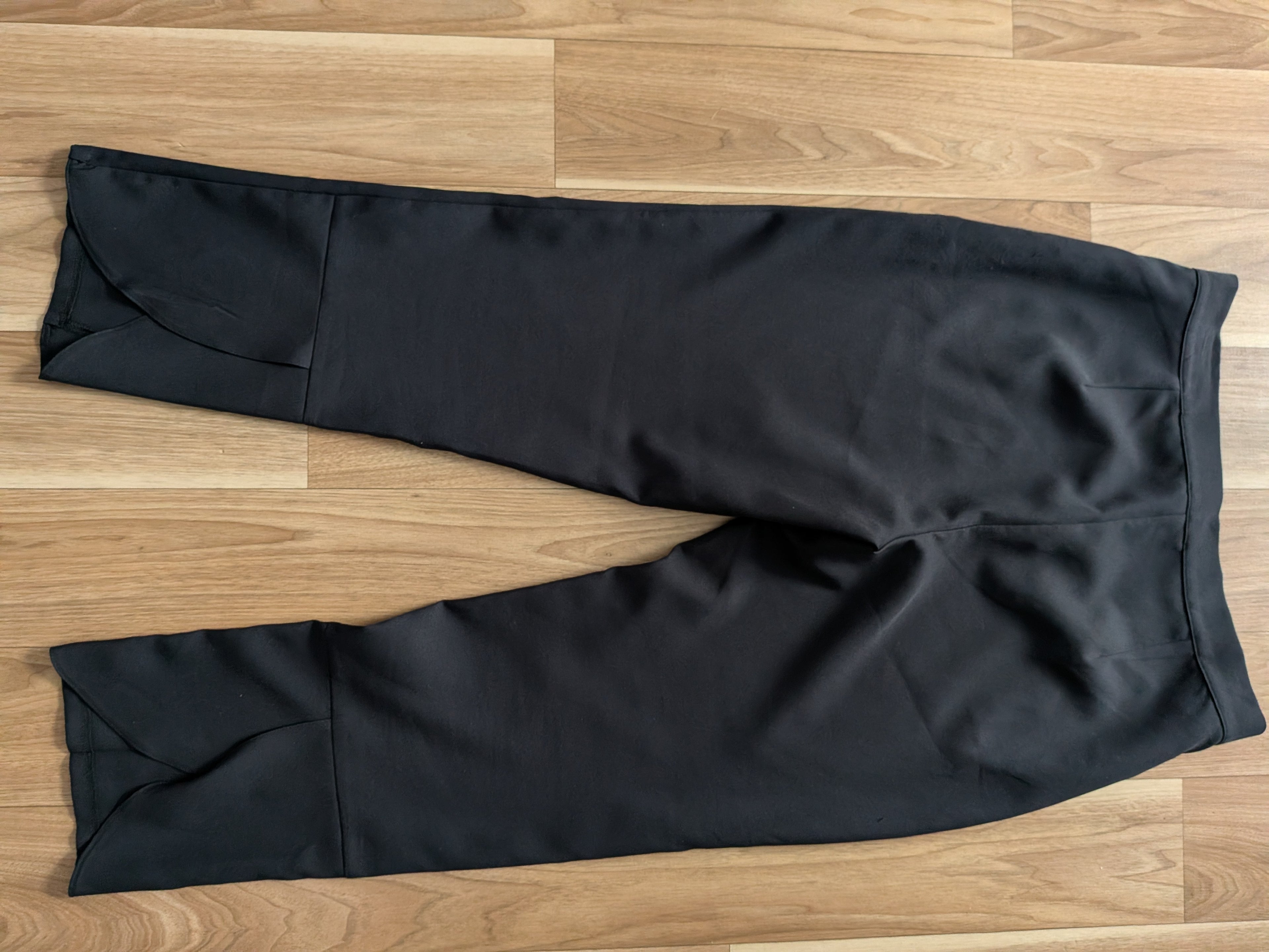 Armine Women’s Formal Trousers Black Size 42 – Very Good Condition