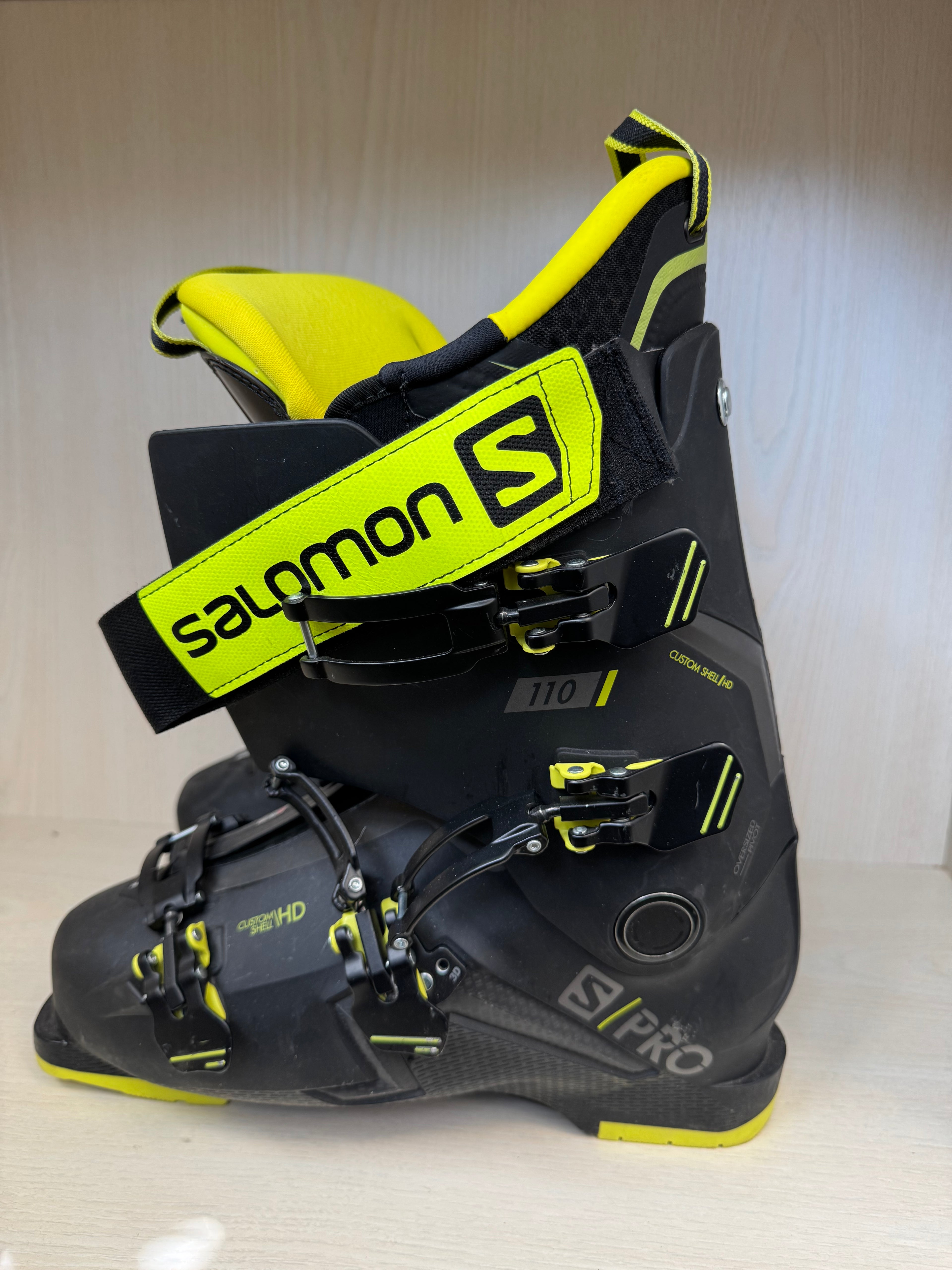 Salomon S/Pro 110 Herren Skischuhe – Größe 29, Schwarz/Gelb, sehr guter Zustand
