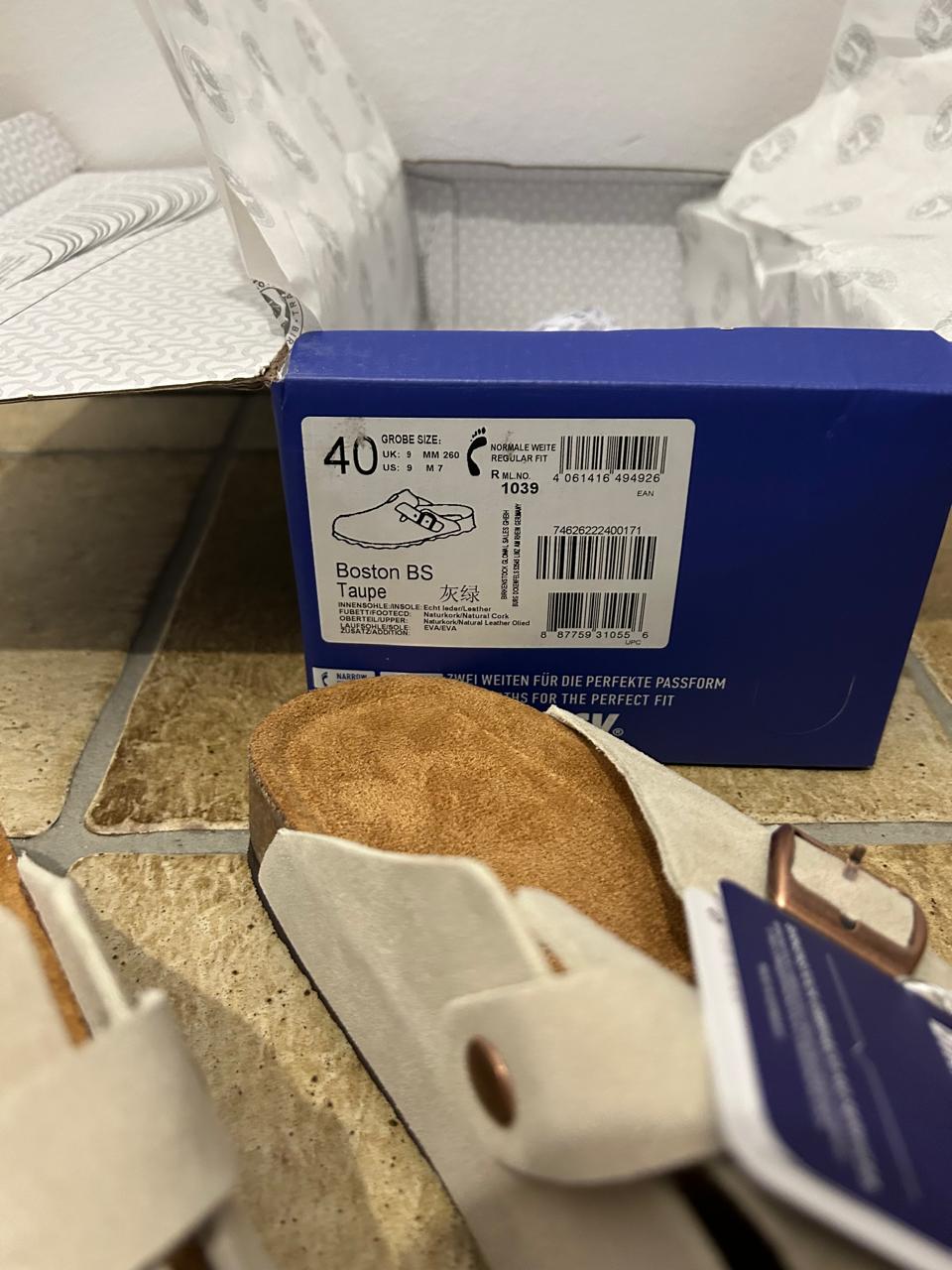 Birkenstock Boston Clogs – Veloursleder, Taupe, Größe 40, Neu