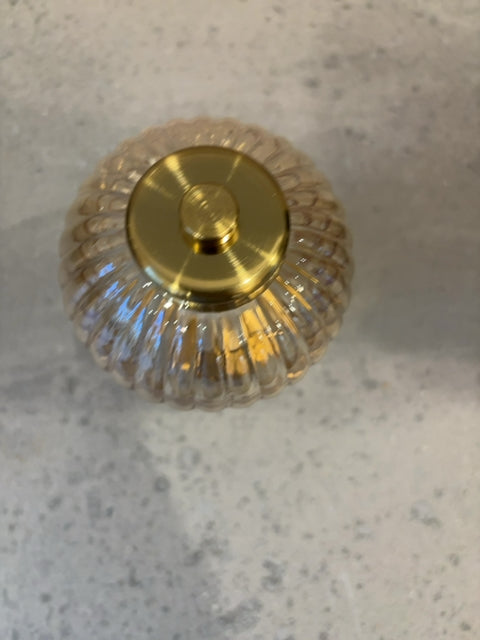 Neristan Kabellose LED Tischlampe | Messing & Glas | 28 cm | Art Deco | Top