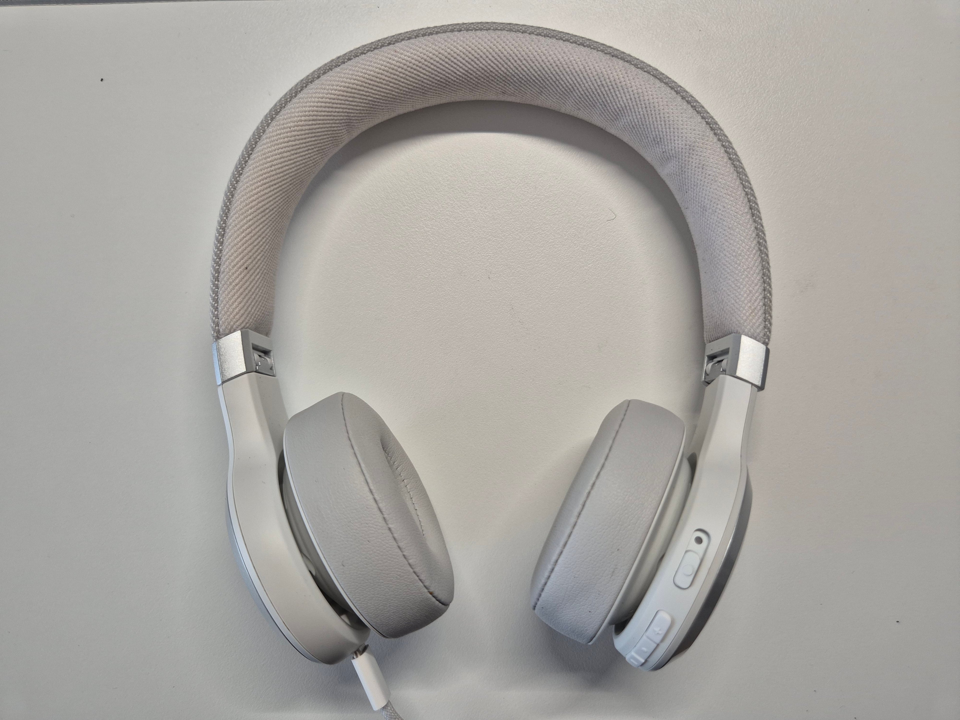 JBL Live 460NC Wireless Headphones, White, Good, ANC, USB-C Cable, Medium