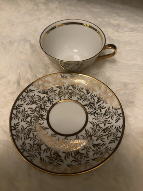 Kahla Porcelain Tea Cup & Saucer, White with Gold, Very Good Condition