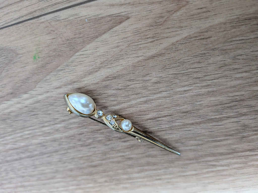 Vintage Brooch – Gold Tone, Rhinestones & Faux Pearls, 7 cm, Good Condition