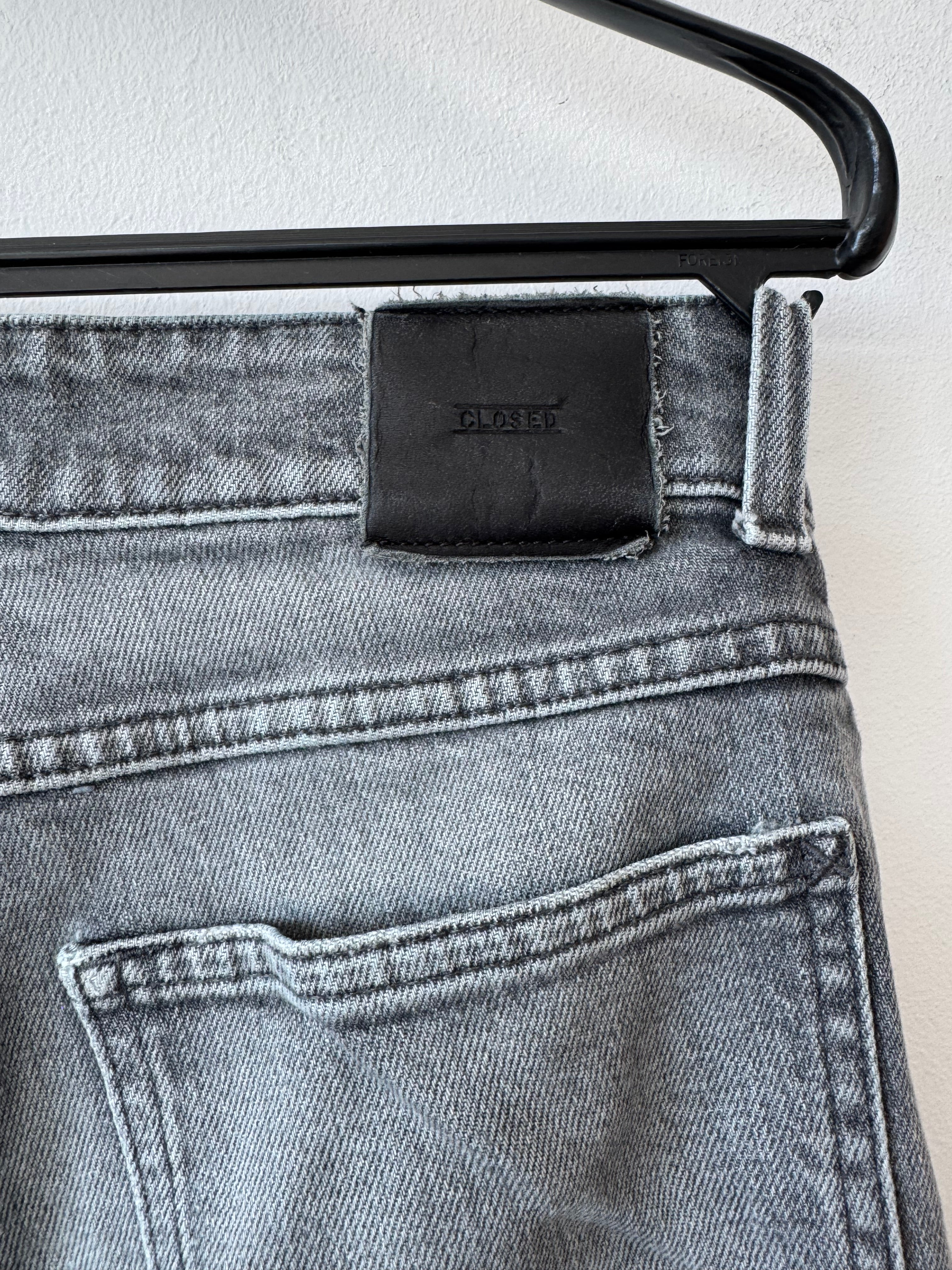 Closed „Unity Slim“ Candiani Jeans W30 Faded Blue – Guter Zustand