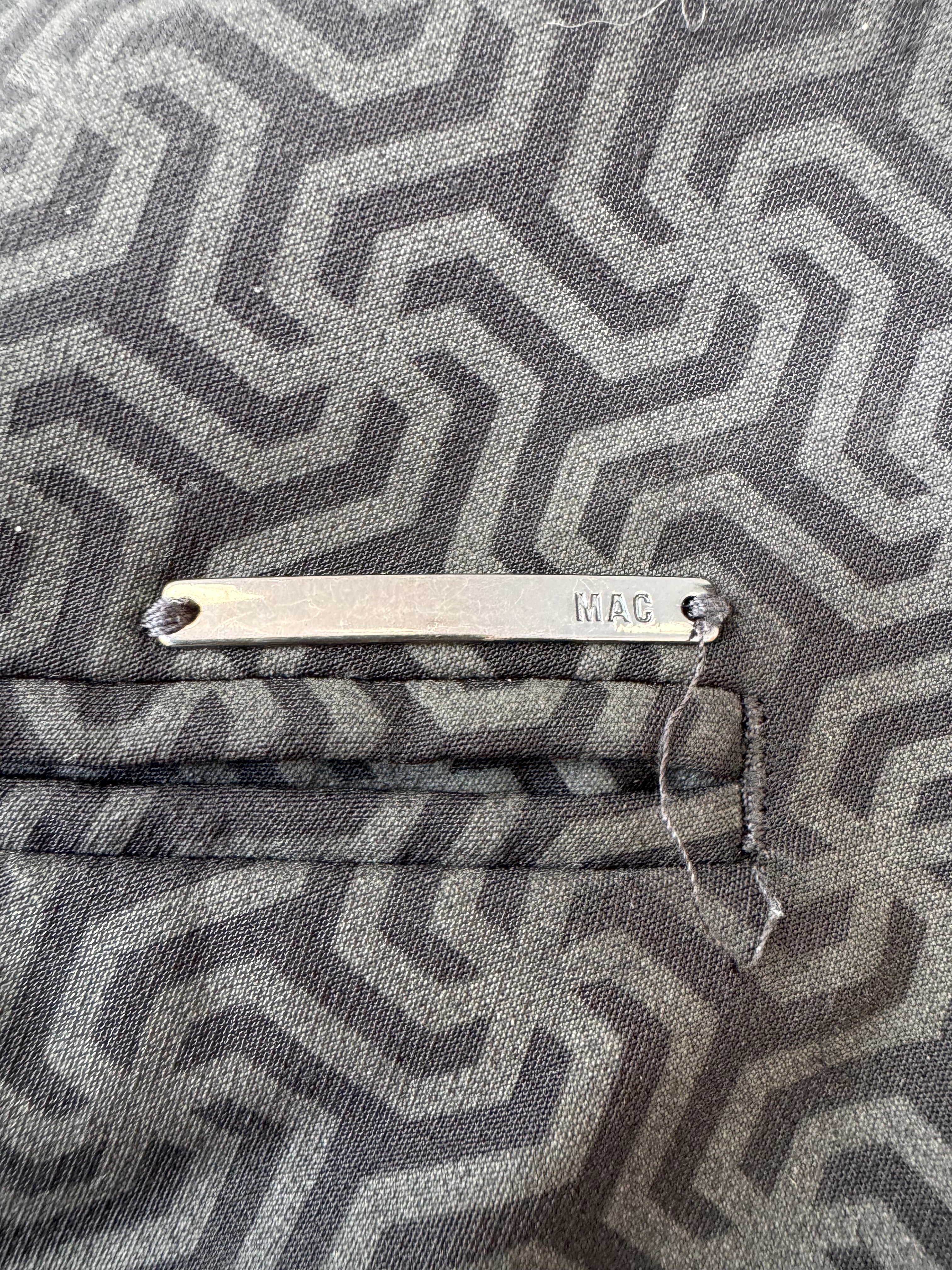 MAC Damenhose mit grafischem Muster – Grau, Größe M, Zustand gut