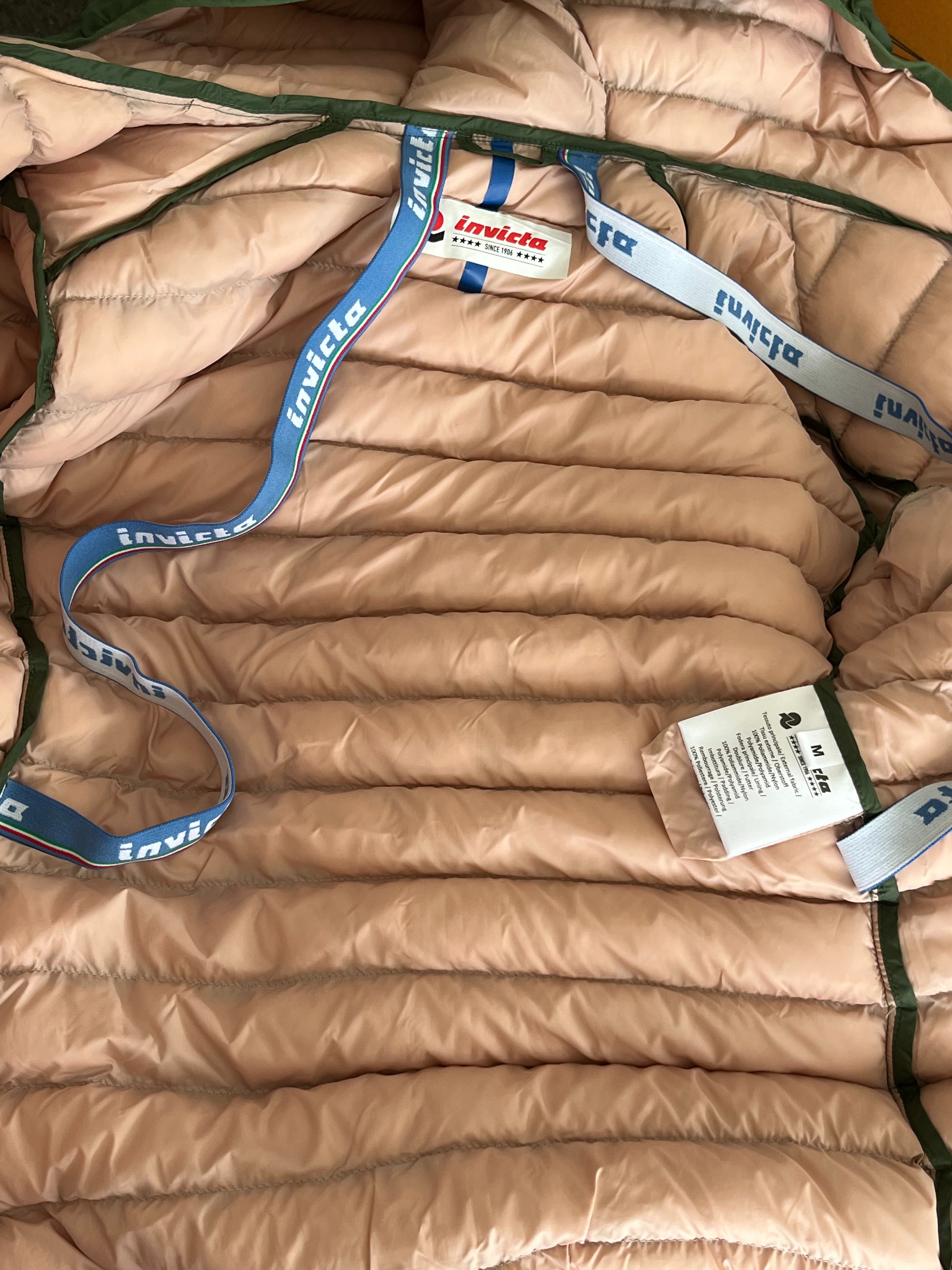 Invicta Lightweight Hooded Puffer Jacket Green M Very Good Condition