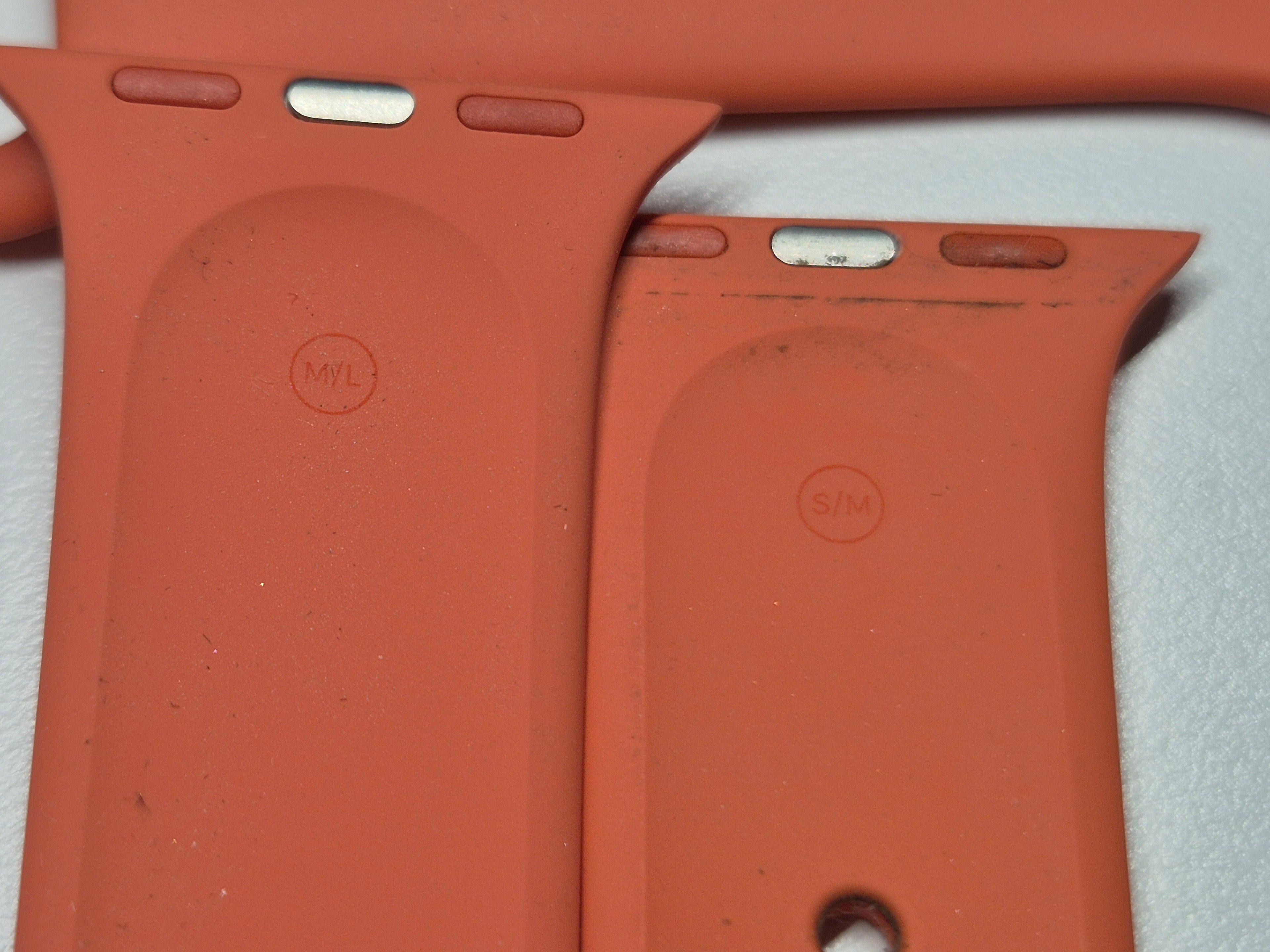 Genuine Apple Watch Sport Band 40mm – Camellia Orange – Good Condition