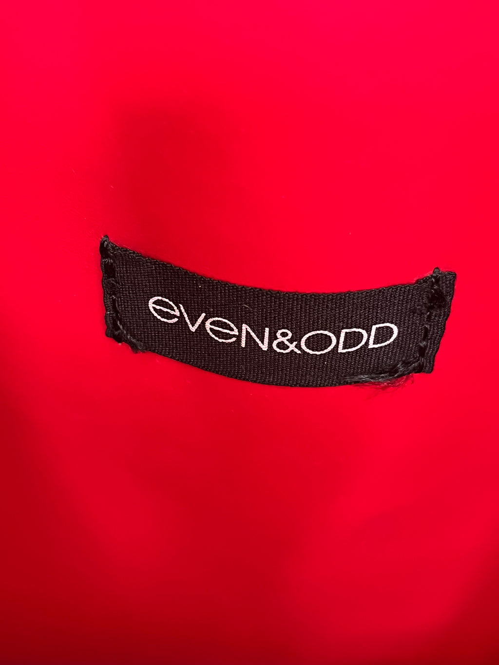 Even&Odd Reversible Tote Large Leder schwarz/rot – sehr gut