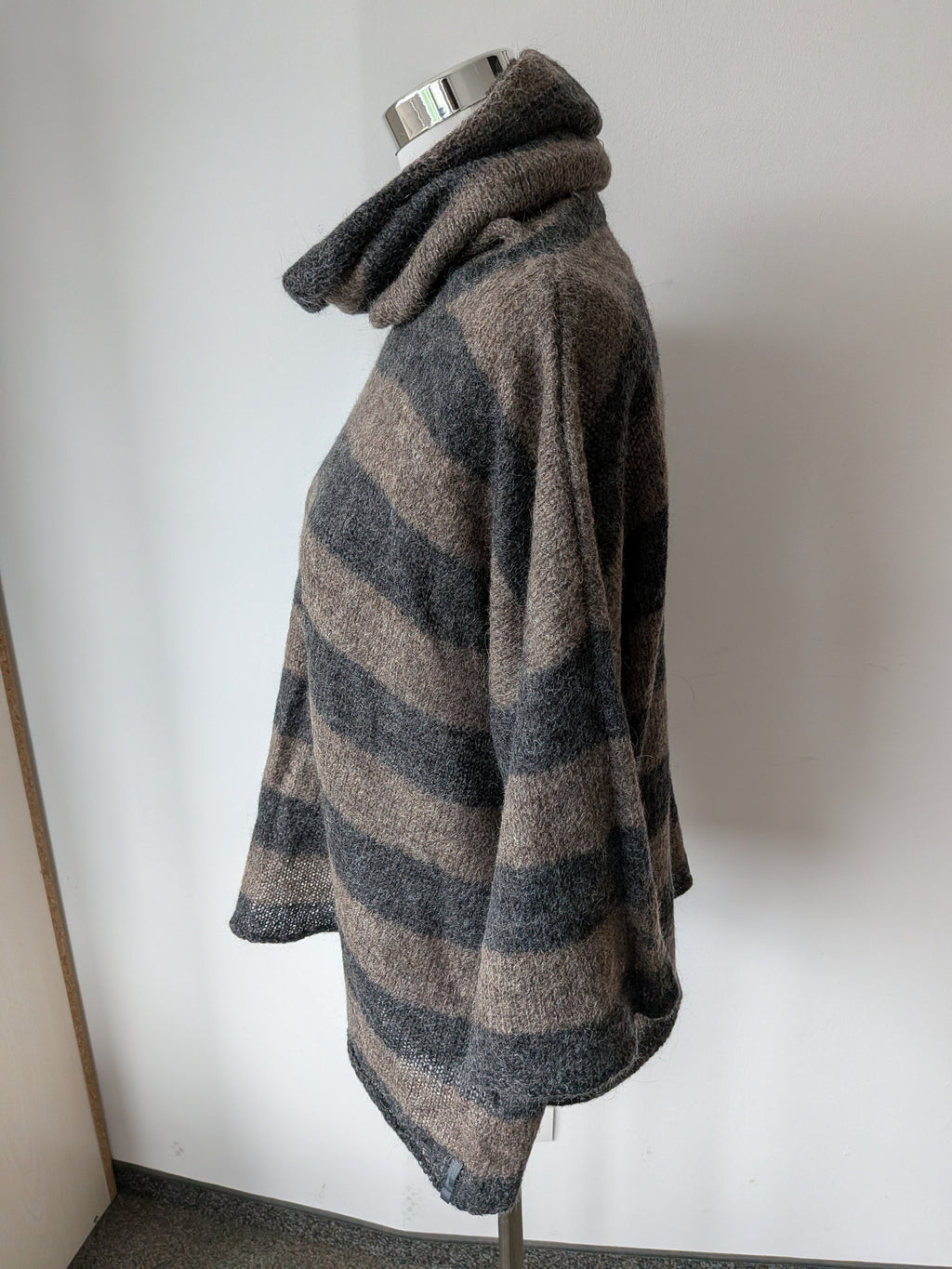 Marc O’Polo Mohair Striped Turtleneck Sweater Grey/Black, Size M, Very Good