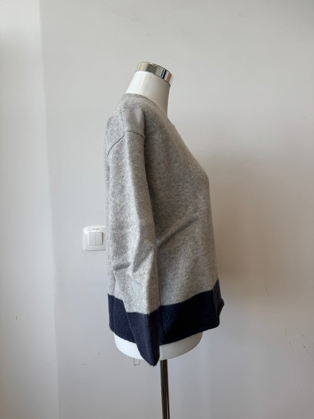 Hemisphere cashmere-blend sweater size 38 grey/navy, 70% wool 30% cashmere
