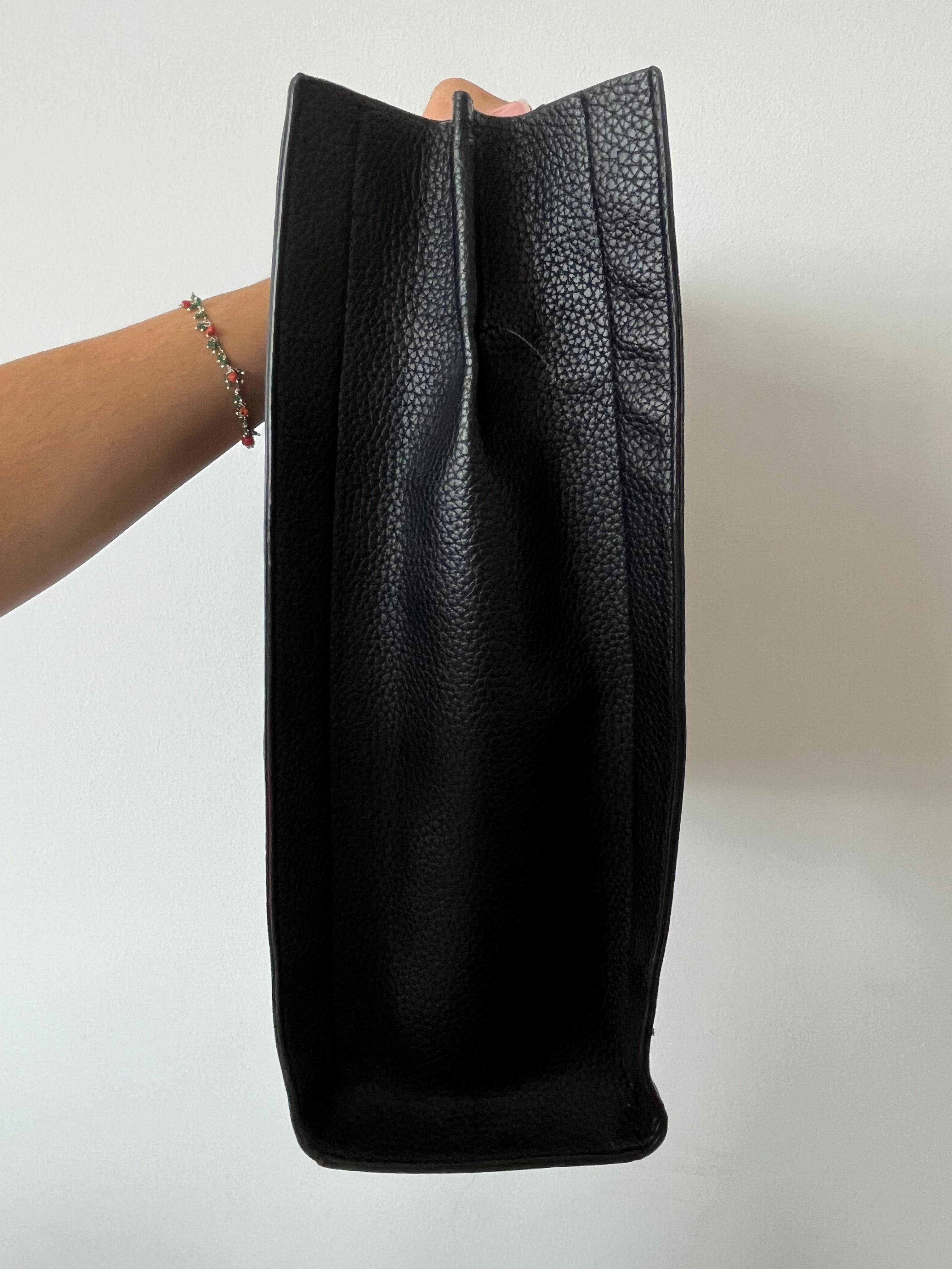 Even&Odd Reversible Tote Large Leder schwarz/rot – sehr gut