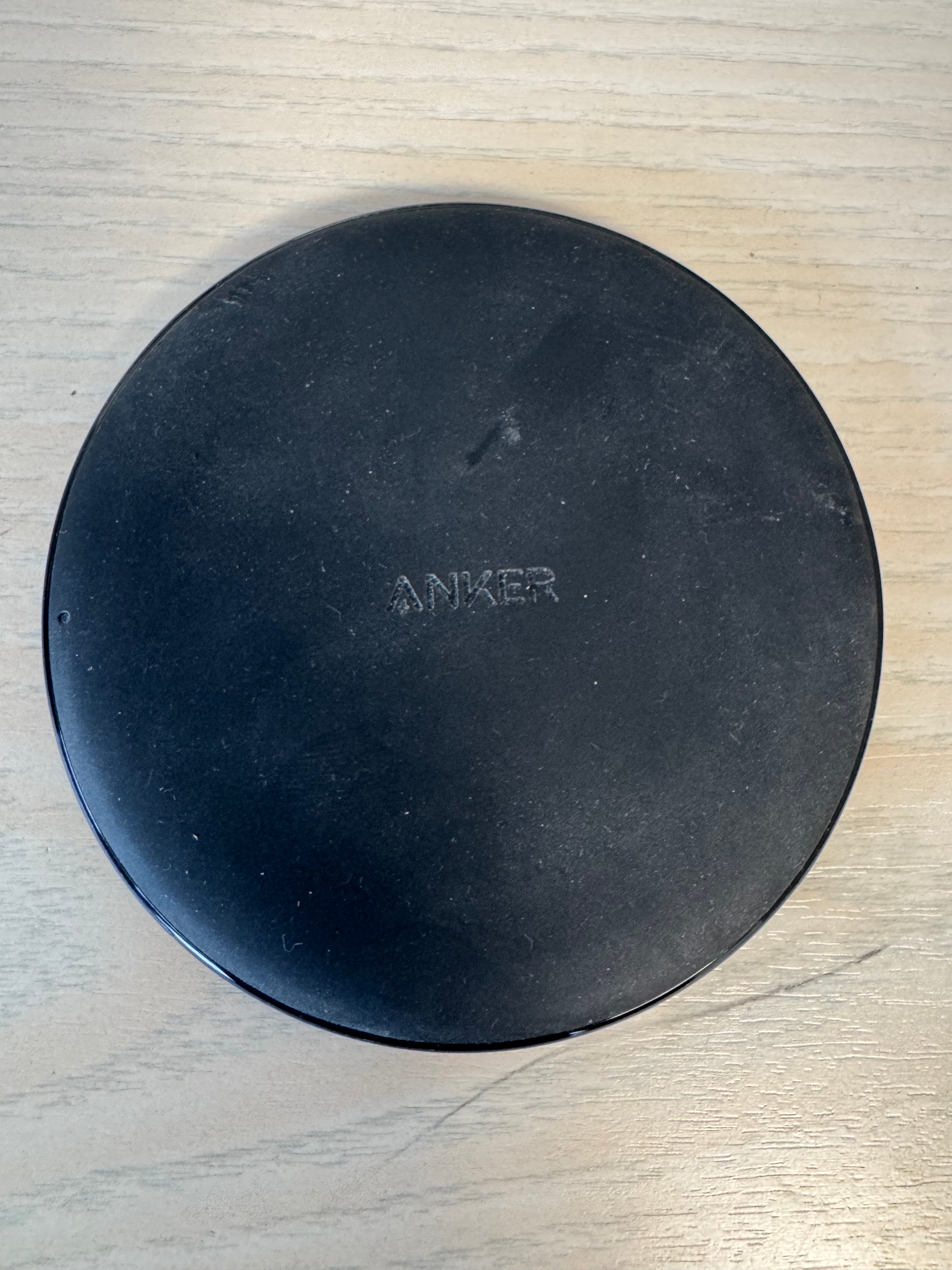Anker 313 Qi Wireless Ladepad + 24W Dual USB Ladegerät – Schwarz, Gut, 10cm