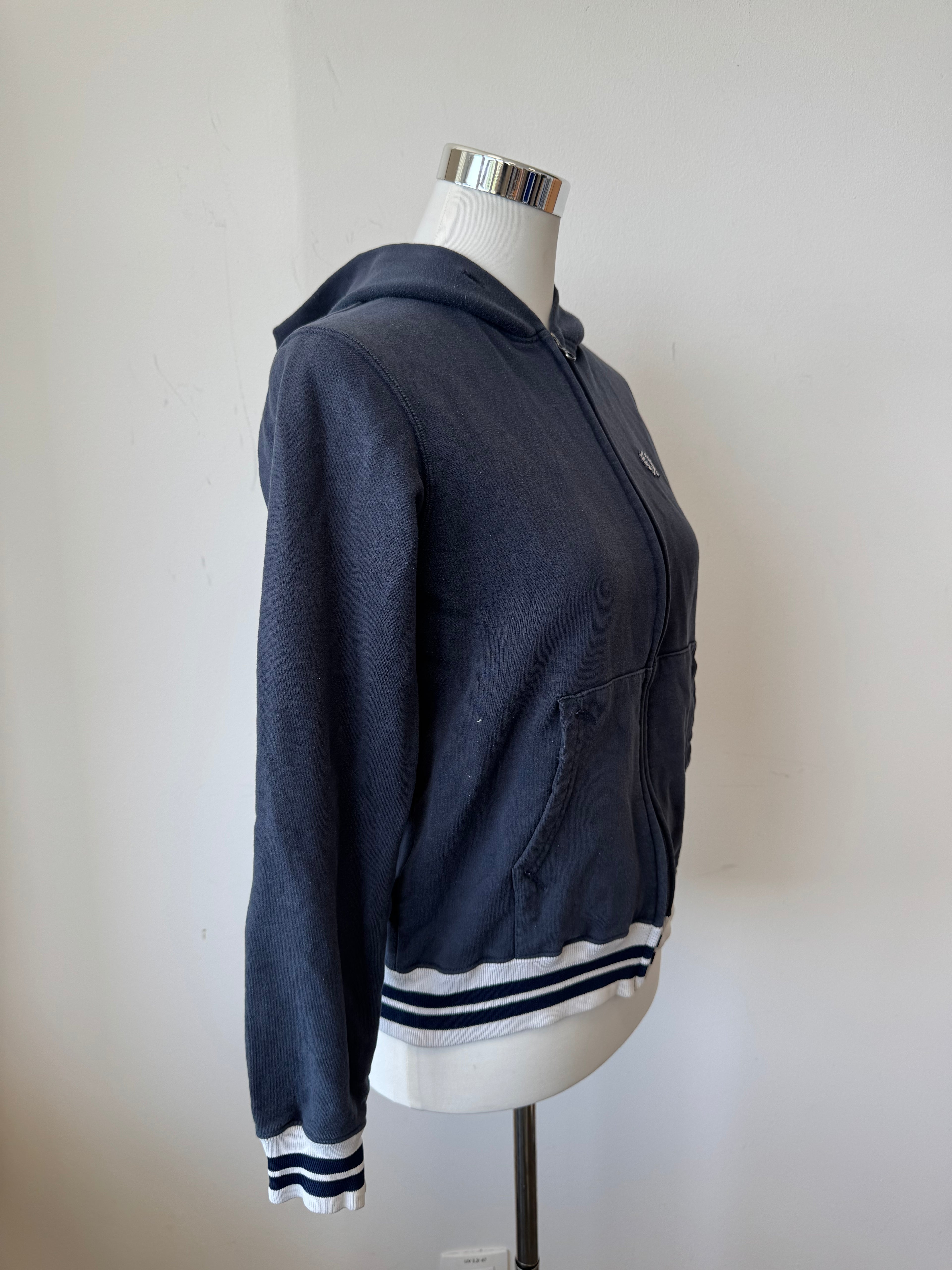 Fred Perry Zip Hoodie – Navy, Gestreifter Saum, Größe M, Guter Zustand