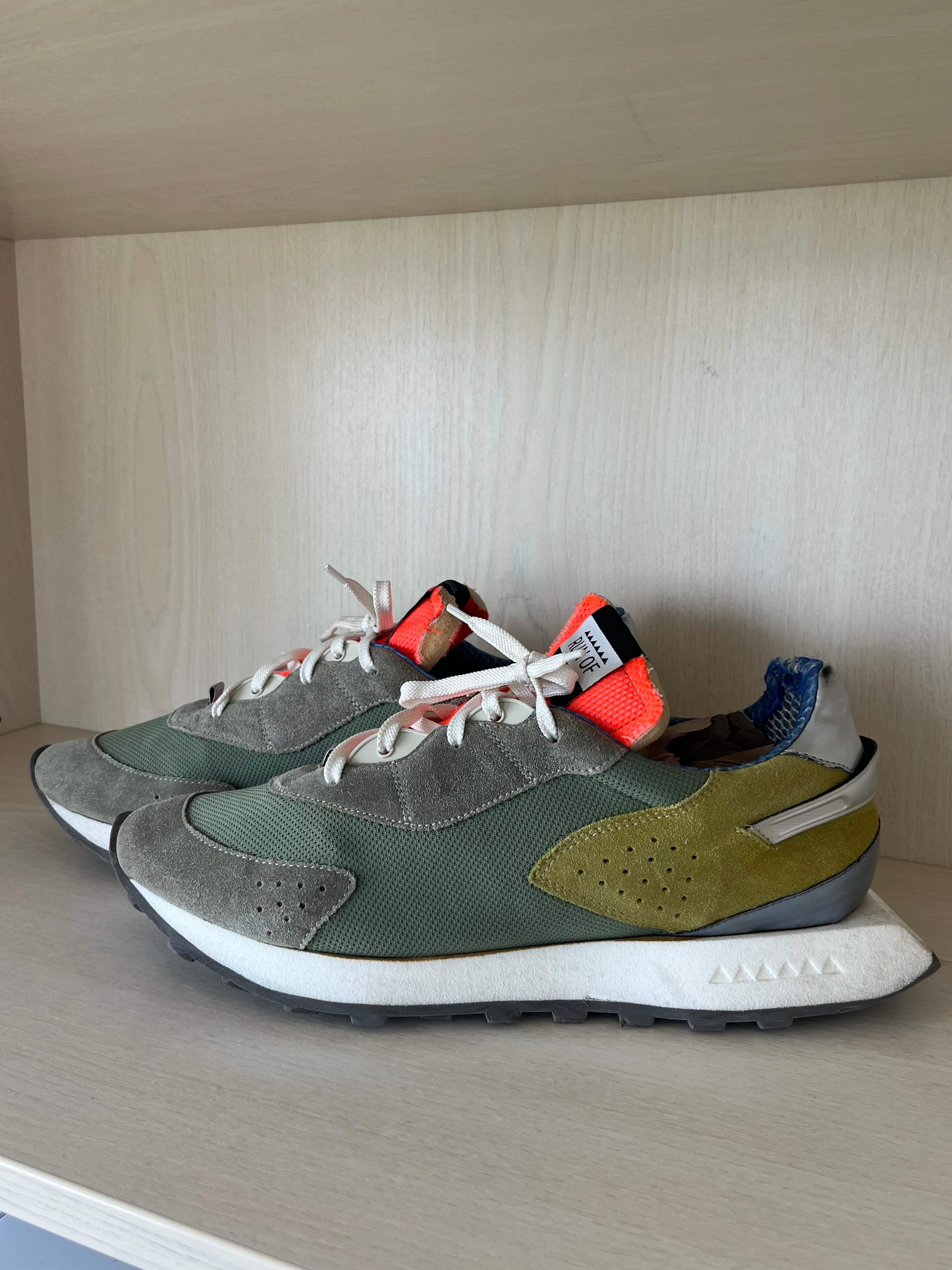RUN OF Model X Sneakers – Grün/Orange, EU 46, Guter Zustand