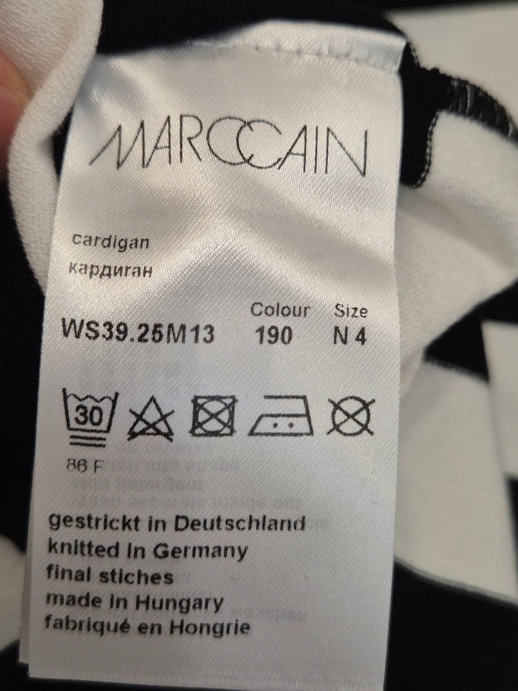 Marc Cain striped cardigan N4 / EU 40 black & white – very good condition