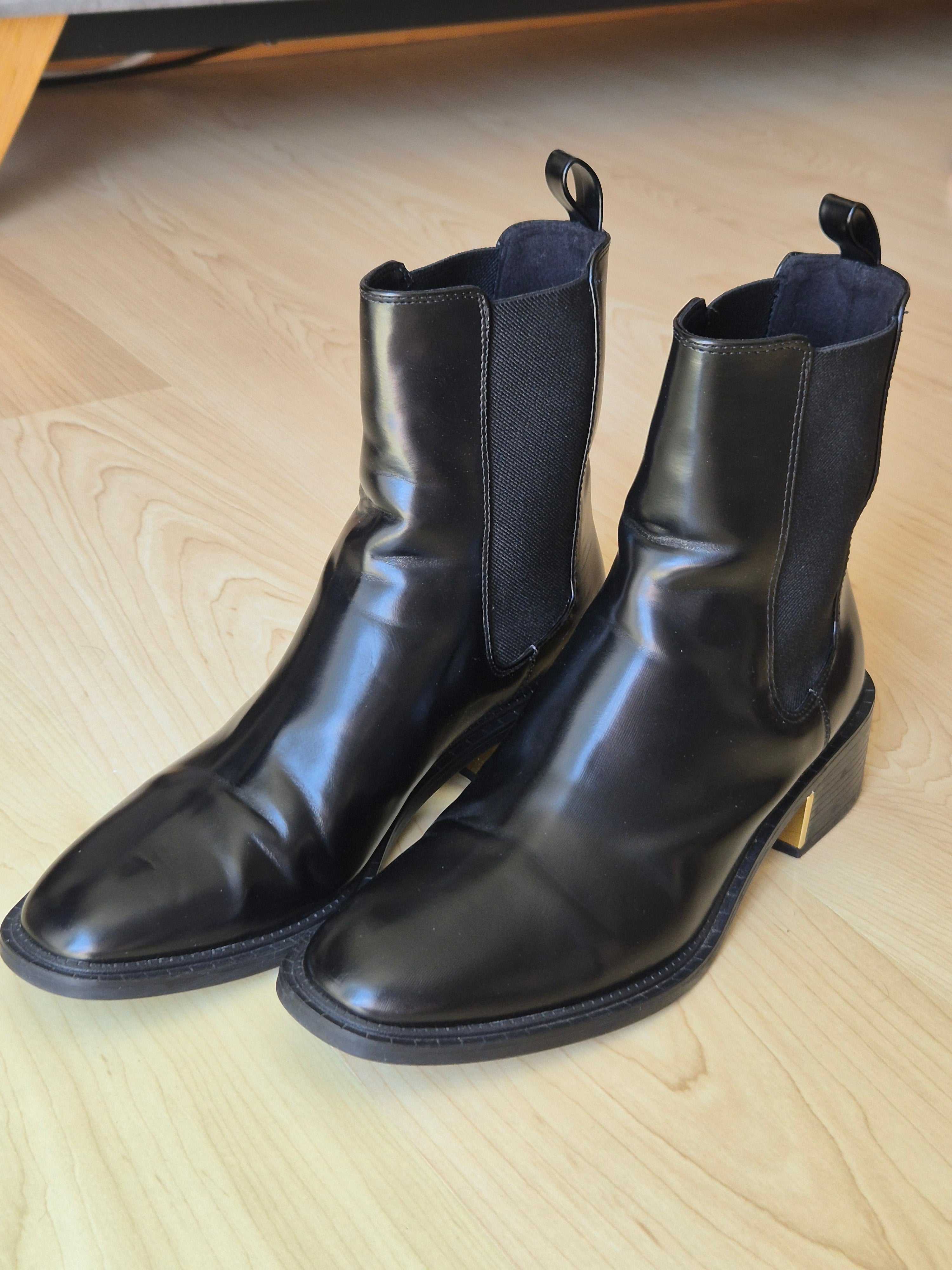 Zara Chelsea Boots – Black, Faux Leather, EU 40, Very Good Condition