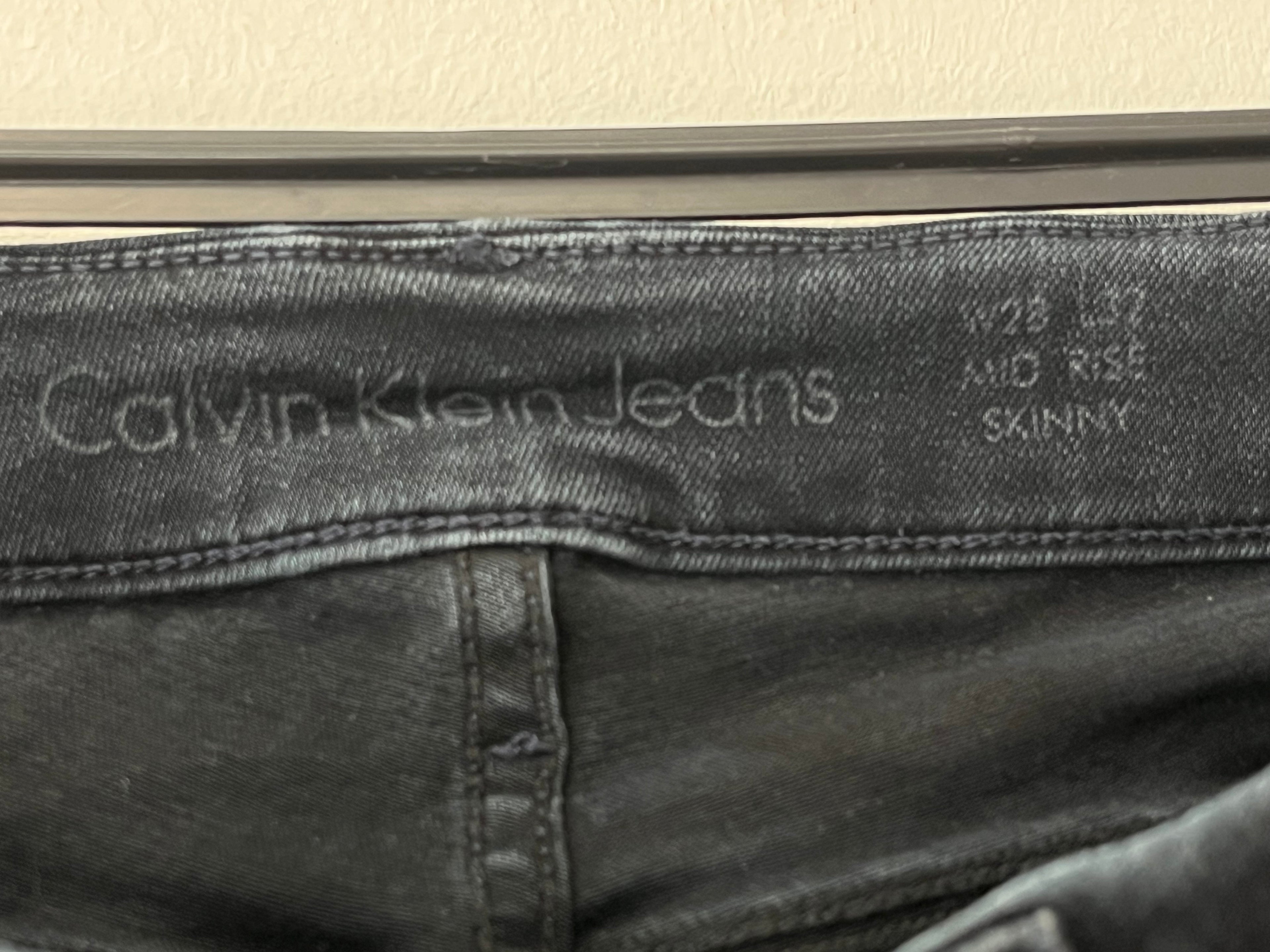 Calvin Klein Jeans W28 L32 – Mid Rise Skinny Eclipse Stretch Black, Very Good