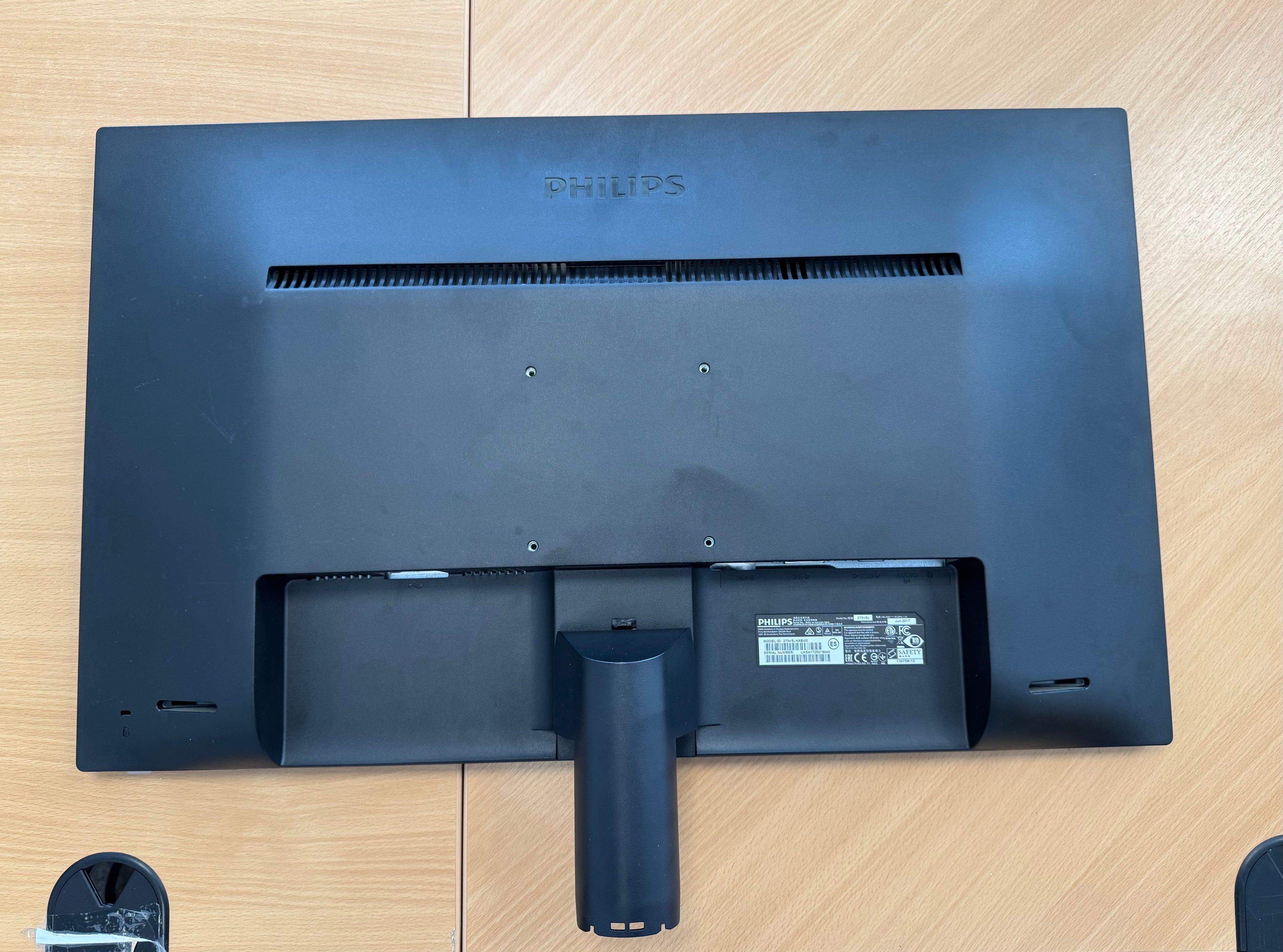 Philips 22 Full HD Monitor 223V5LHSB2, HDMI/VGA, Schwarz, Gebrauchsspuren