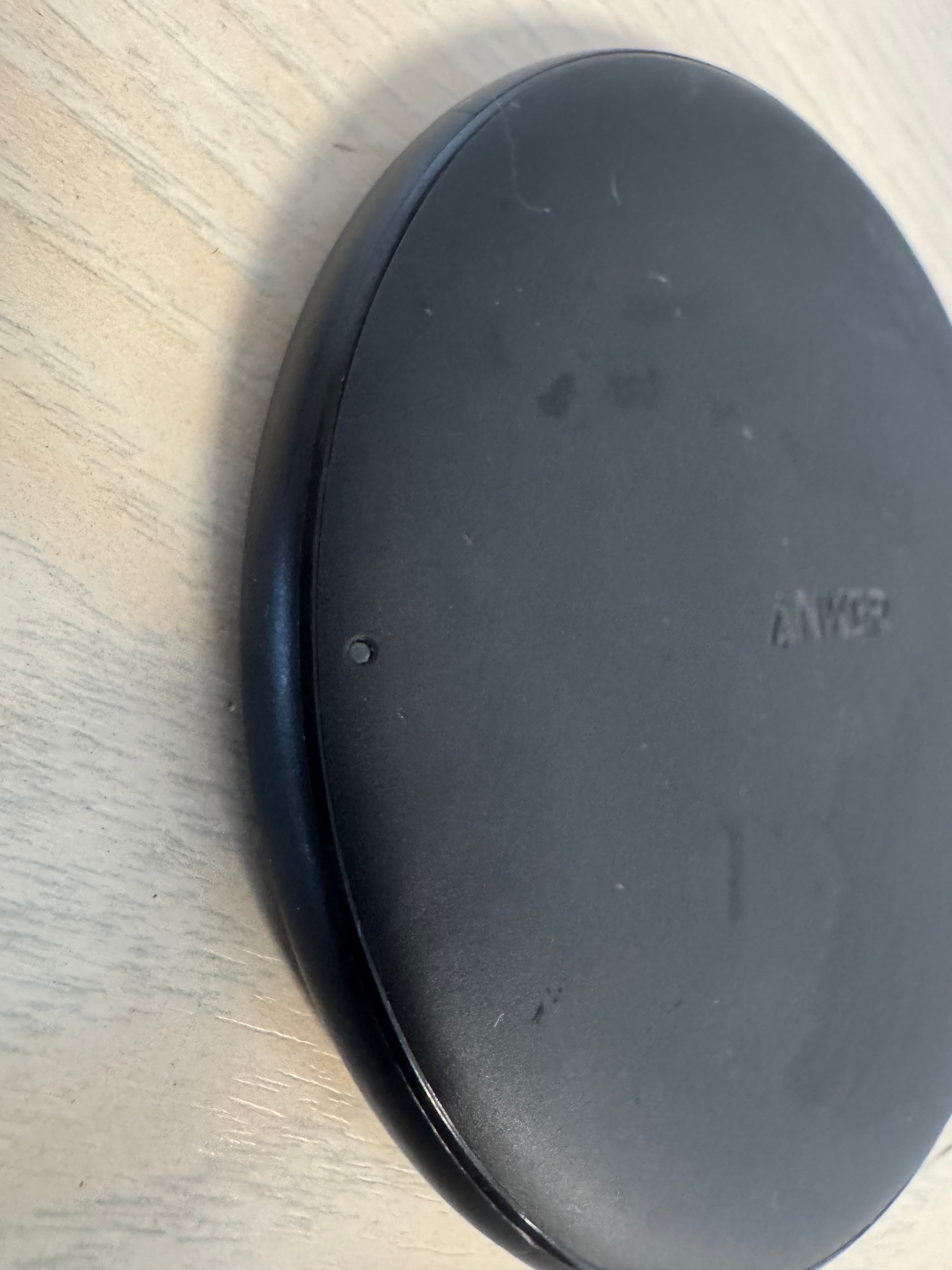 Anker 313 Qi Wireless Ladepad + 24W Dual USB Ladegerät – Schwarz, Gut, 10cm