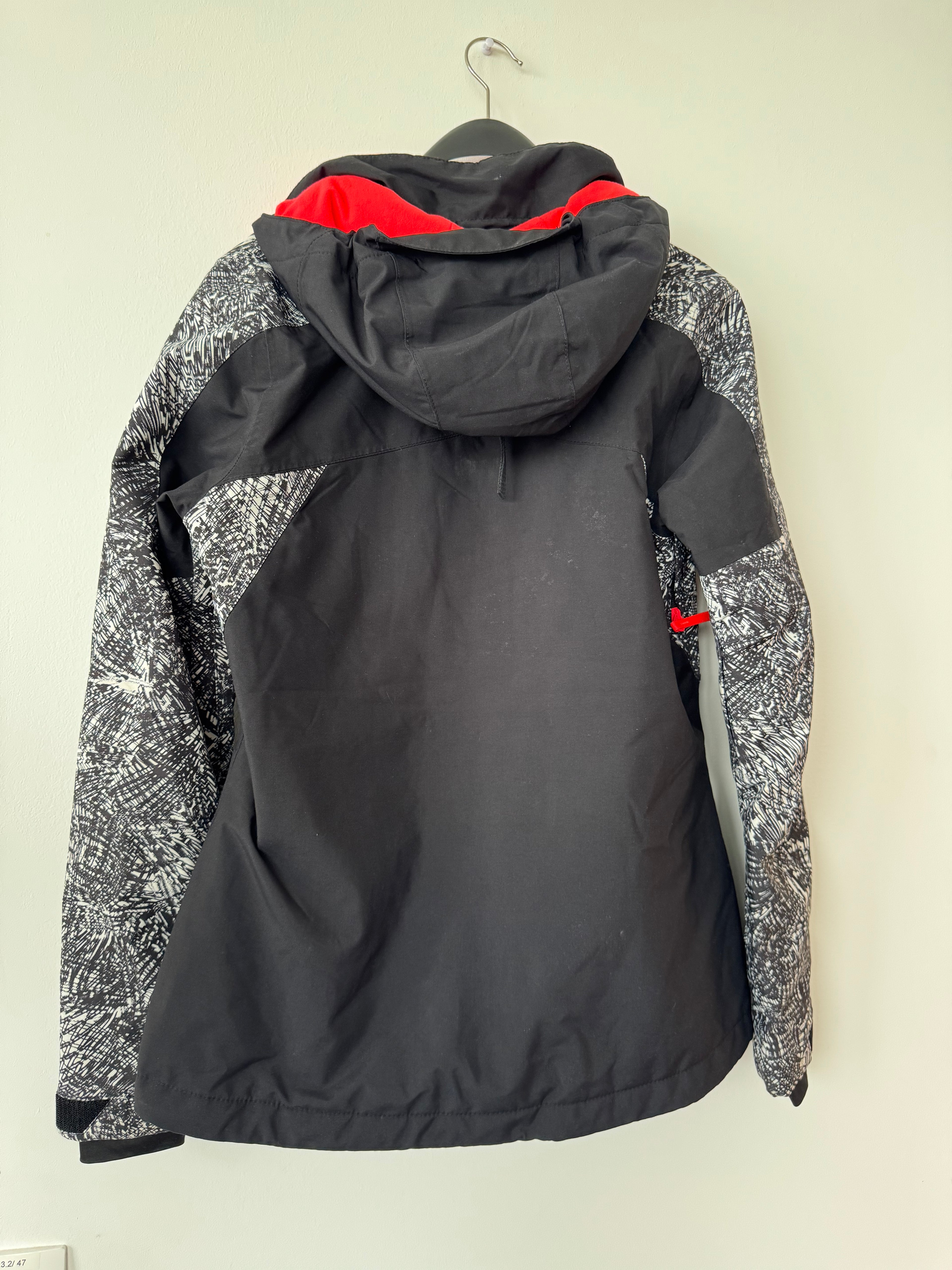 O’Neill Damen Ski-/Snowboardjacke S, Schwarz/Rot, Sehr Gut