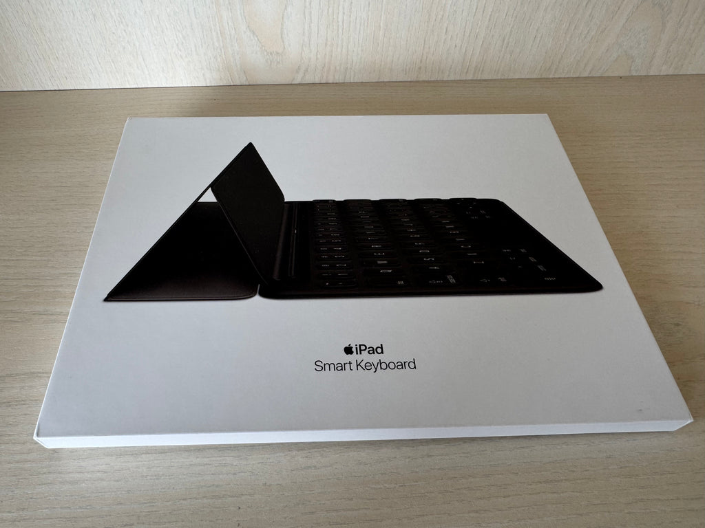Apple Smart Keyboard 10.5 (A1829), Schwarz, guter Zustand, OVP