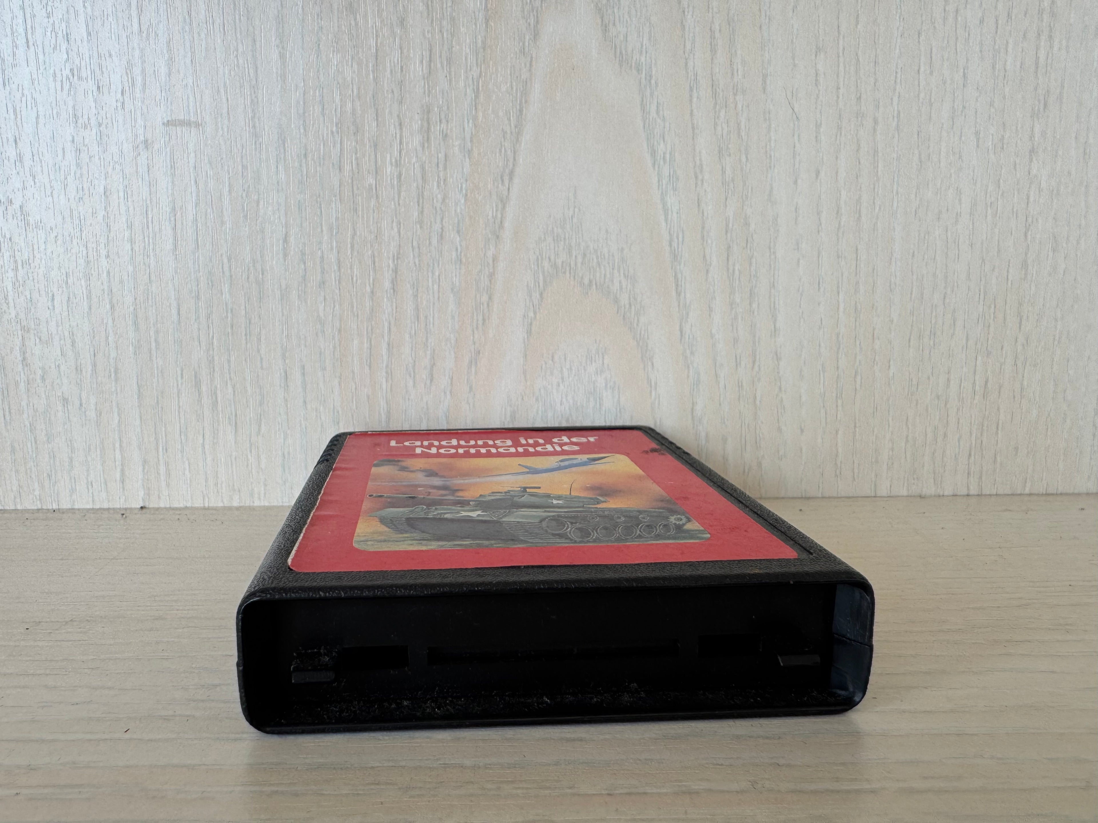 Atari 2600 Landung in der Normandie PAL – Bootleg Cartridge Schwarz/Rot, Gut