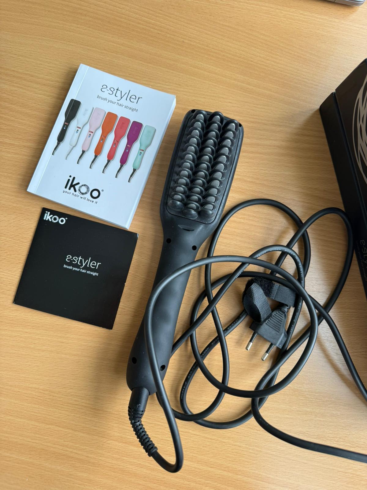 Ikoo E-Styler Jet Beluga Black Ionic Haarglättungsbürste, Sehr Gut