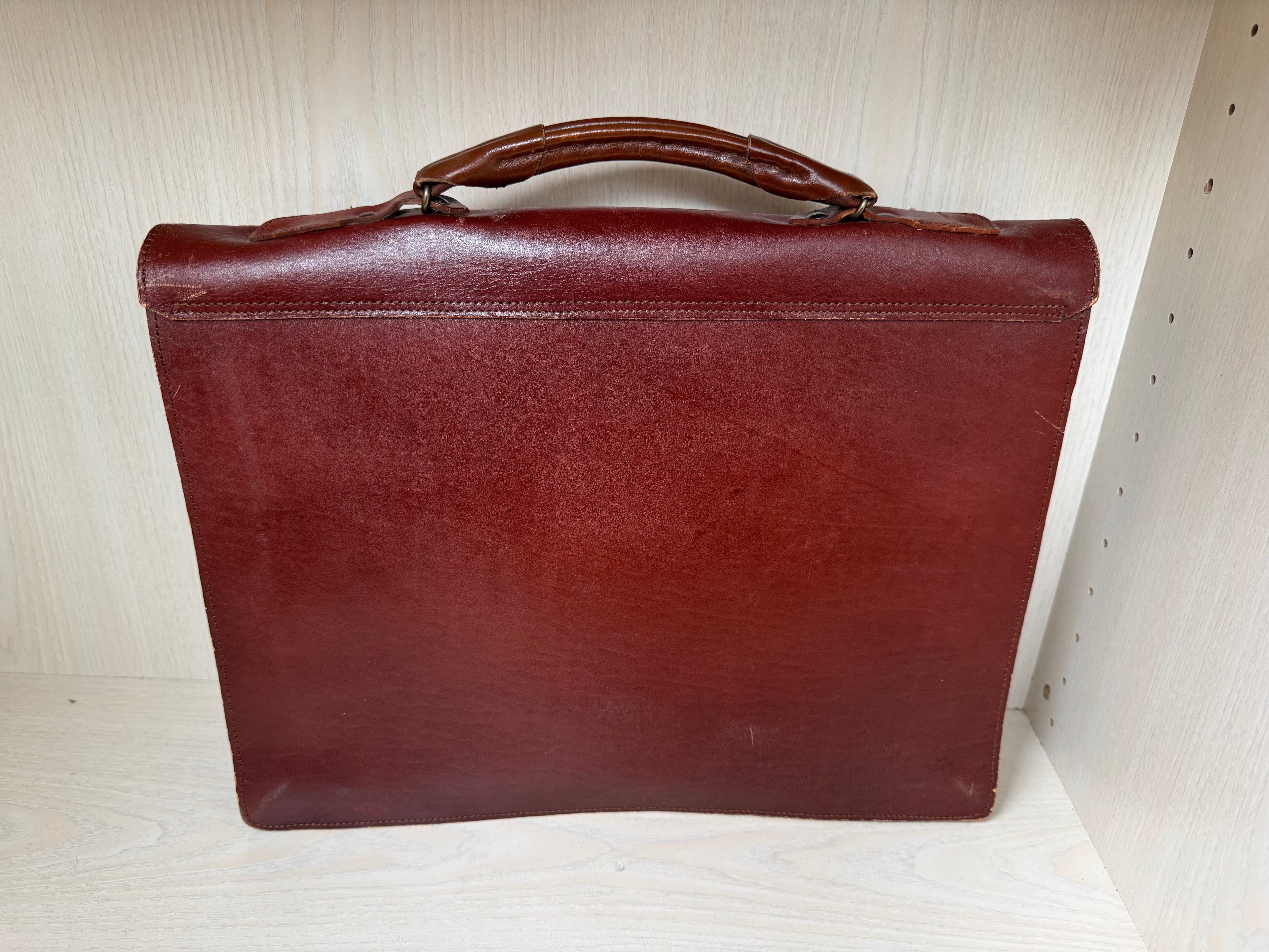 Goldrock Vintage Genuine Leather Briefcase – Medium Brown Satchel