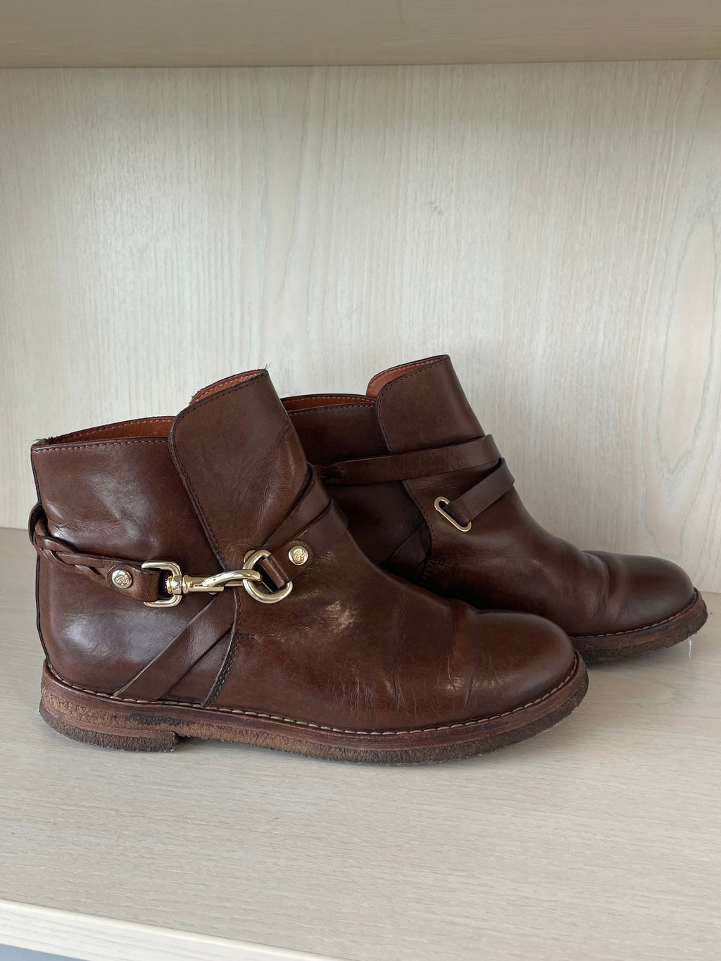 Mulberry Dorset Flat Bootie | Brown Leather | EU 38 | Gold Horsebit | Good Condition