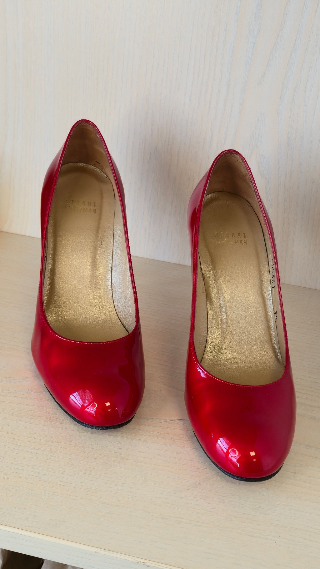 Stuart Weitzman Madison Pumps, Red Patent Leather, EU 38, Good Condition