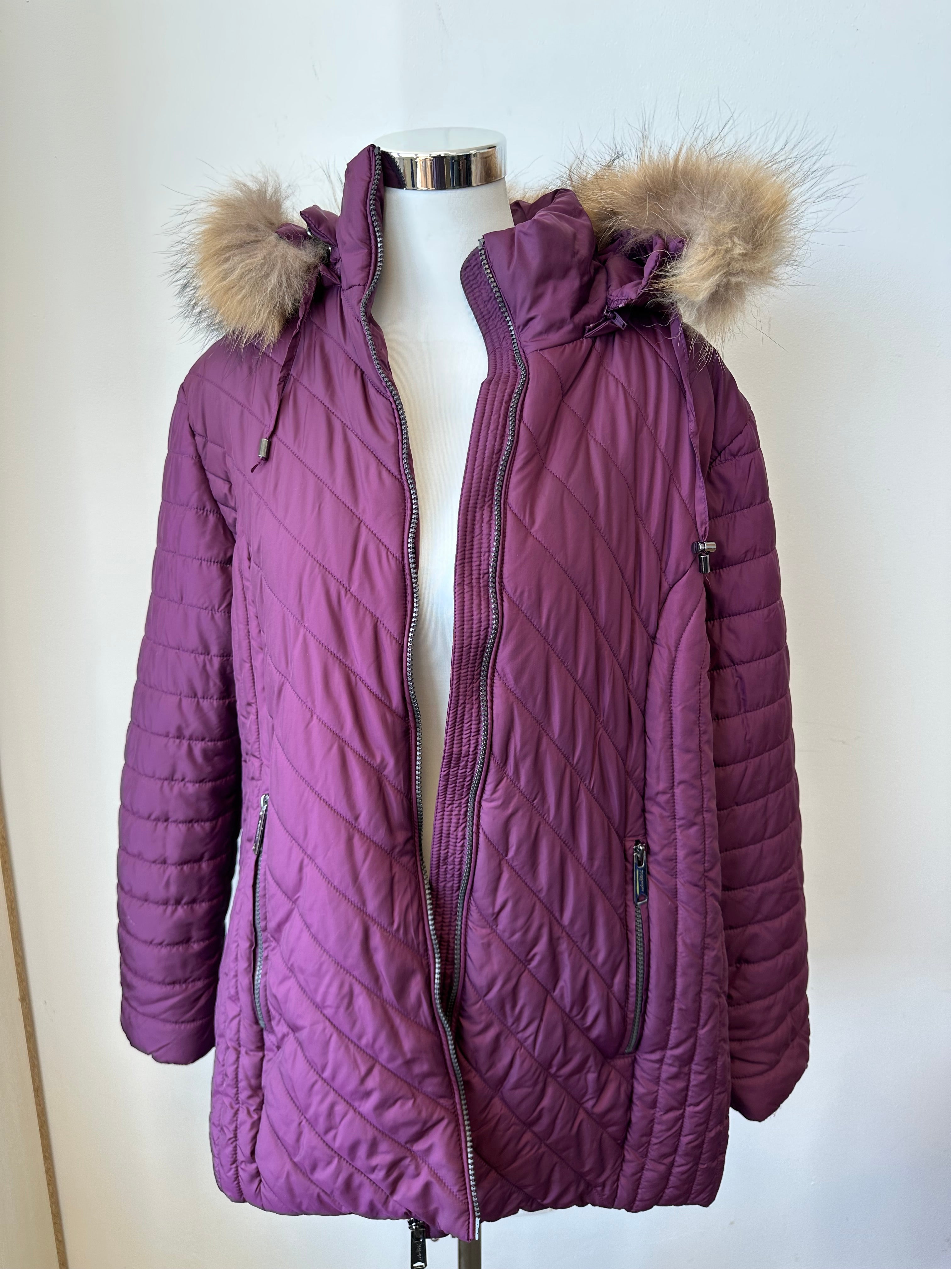 Windfield quilted winter coat, EU 48/UK 22, wine, faux-fur hood, like new