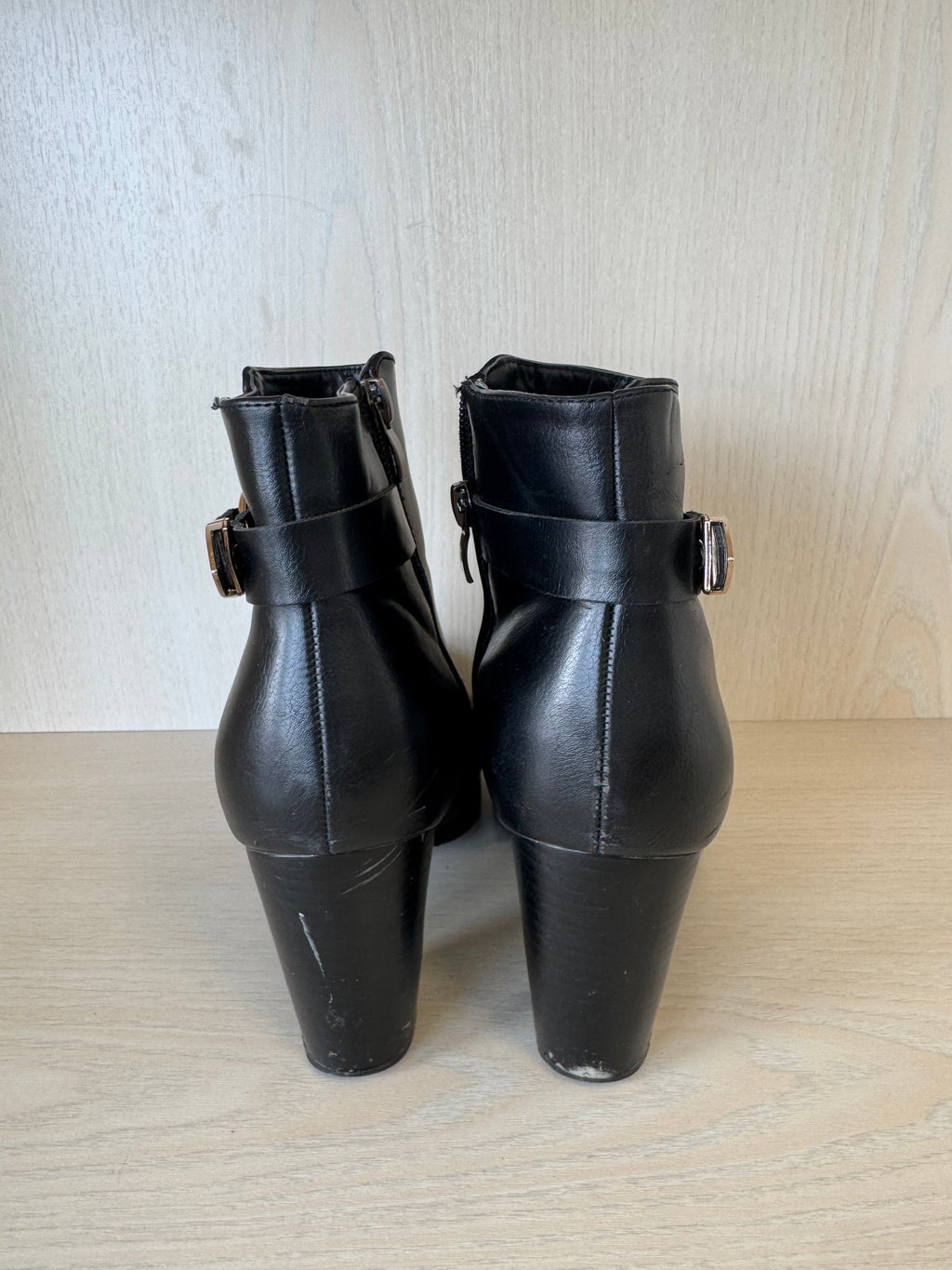 Polaris Women’s Ankle Boots – Black Leather, Size 38, Normal Use