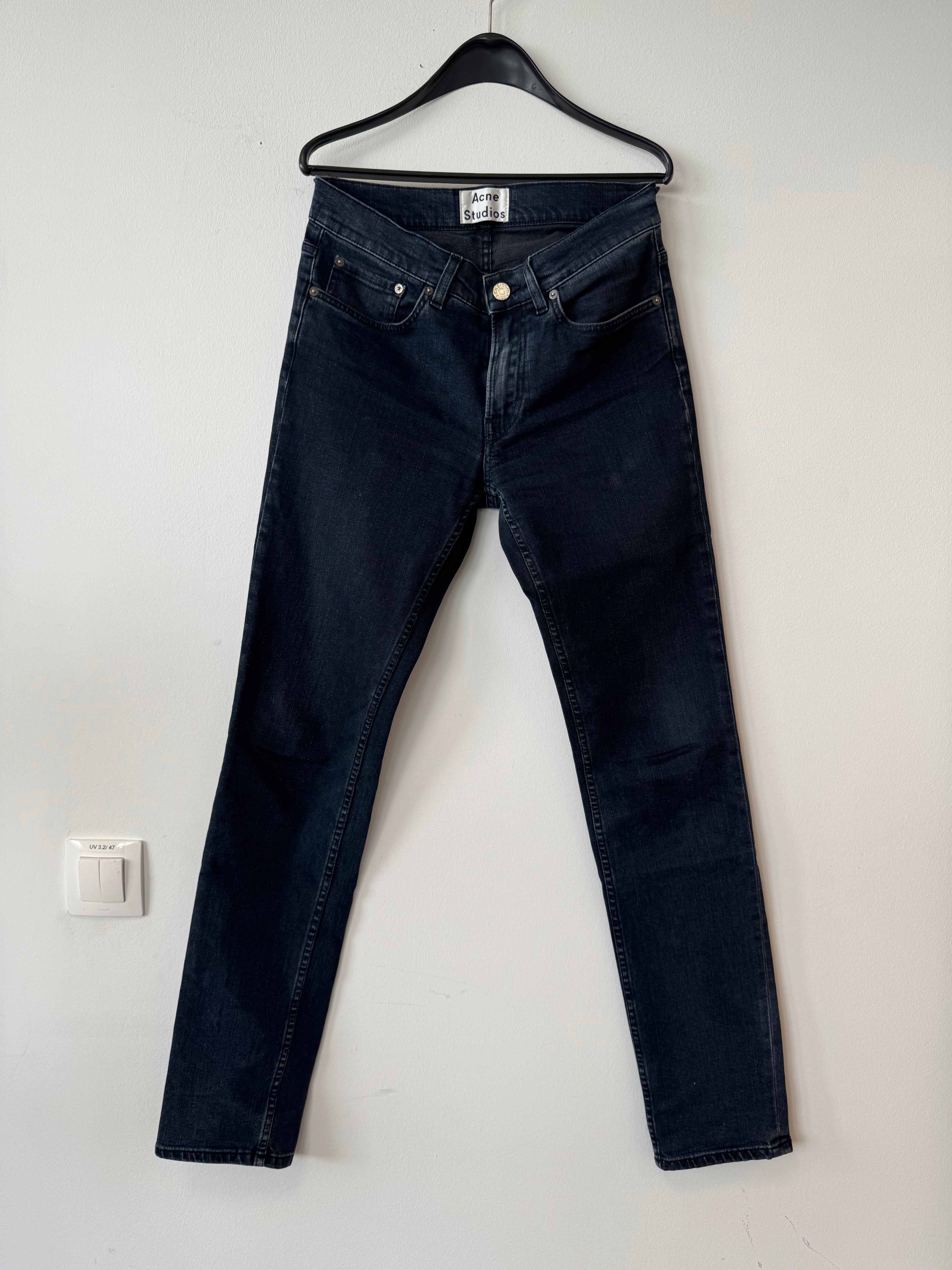 Acne Studios Ace Jeans 28/32 Blau-Schwarz – Guter Zustand