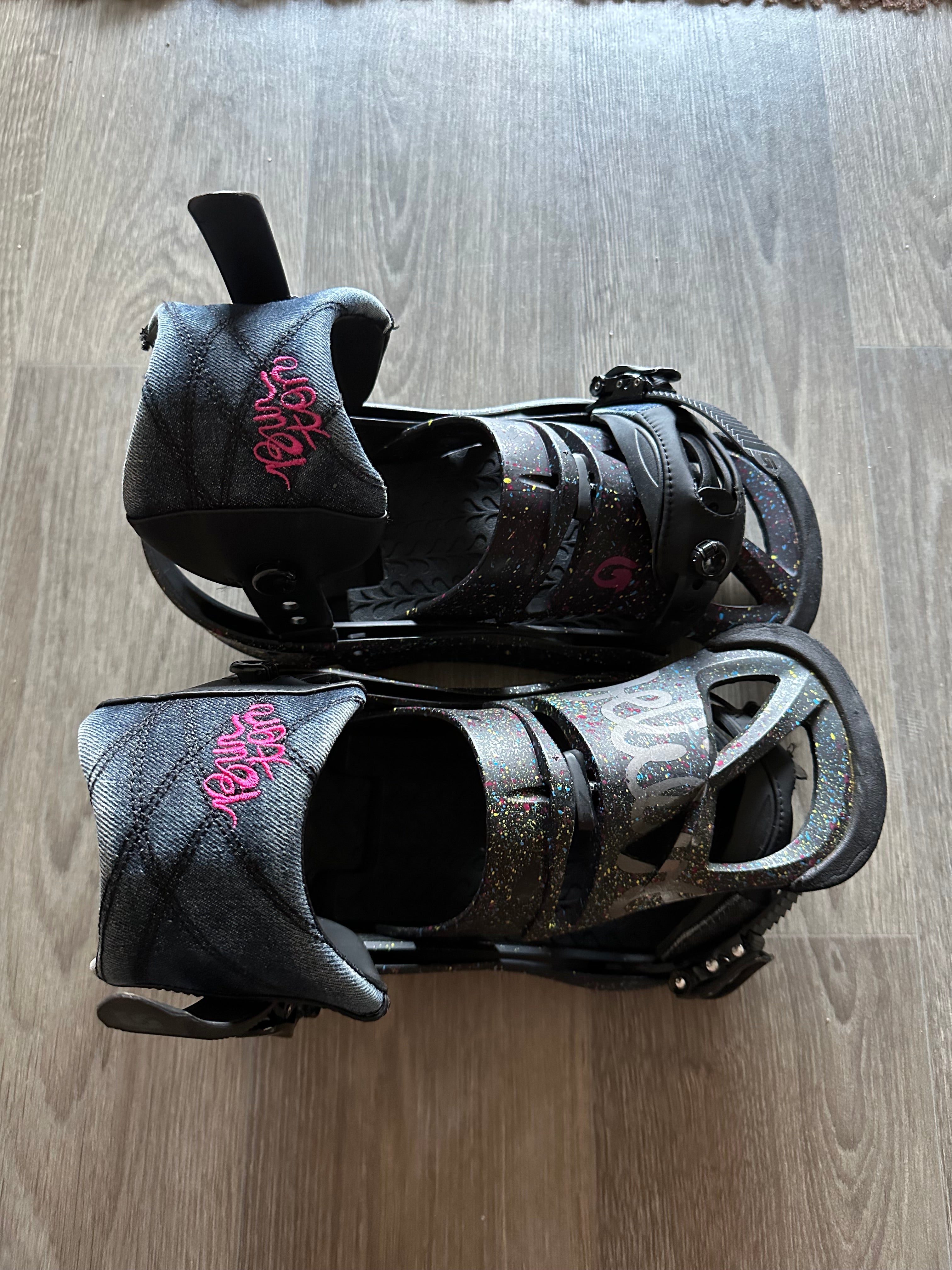Burton Scribe Re:Flex Damen Snowboardbindung – Schwarz/Bunt, sehr guter Zustand