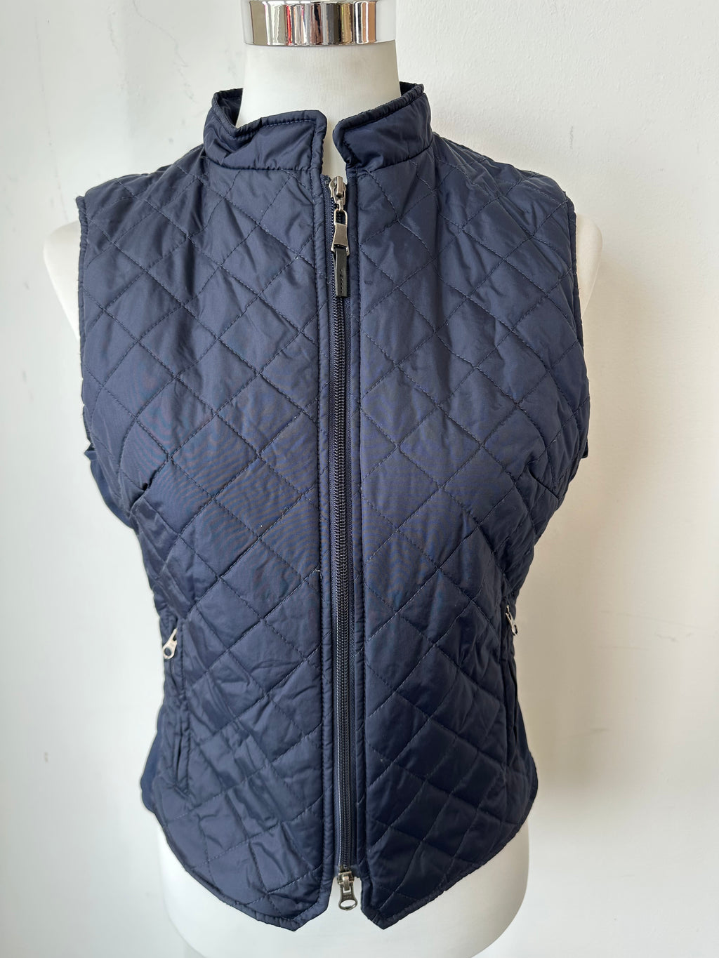 Iris Bayer Quilted Equestrian Vest Navy Blue Size 38 (M) – Good Condition